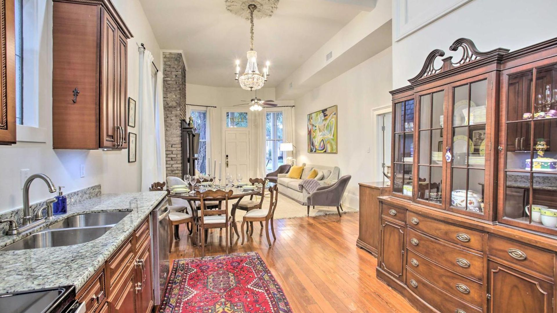 Perfect Location: Inviting Uptown Apt! Apartment New Orleans