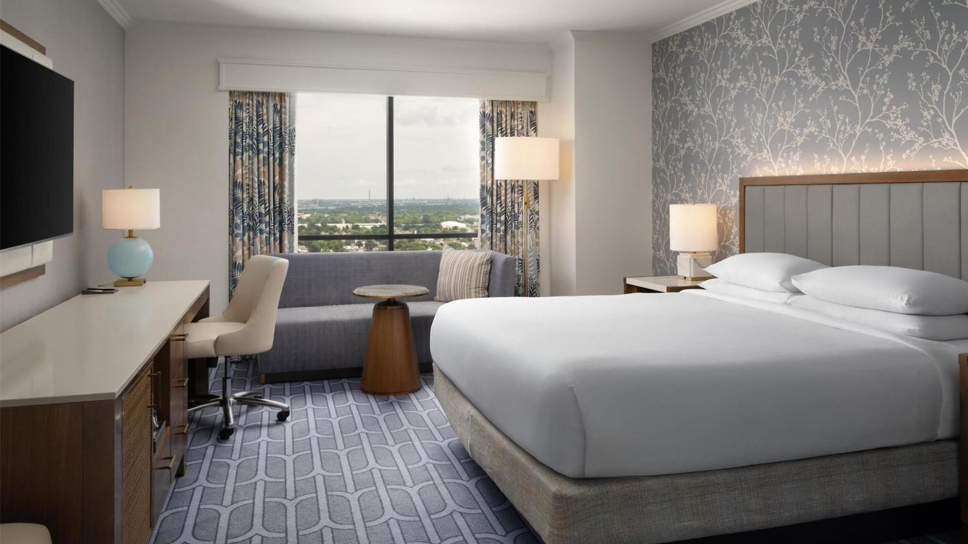 Hilton Riverside Hotel