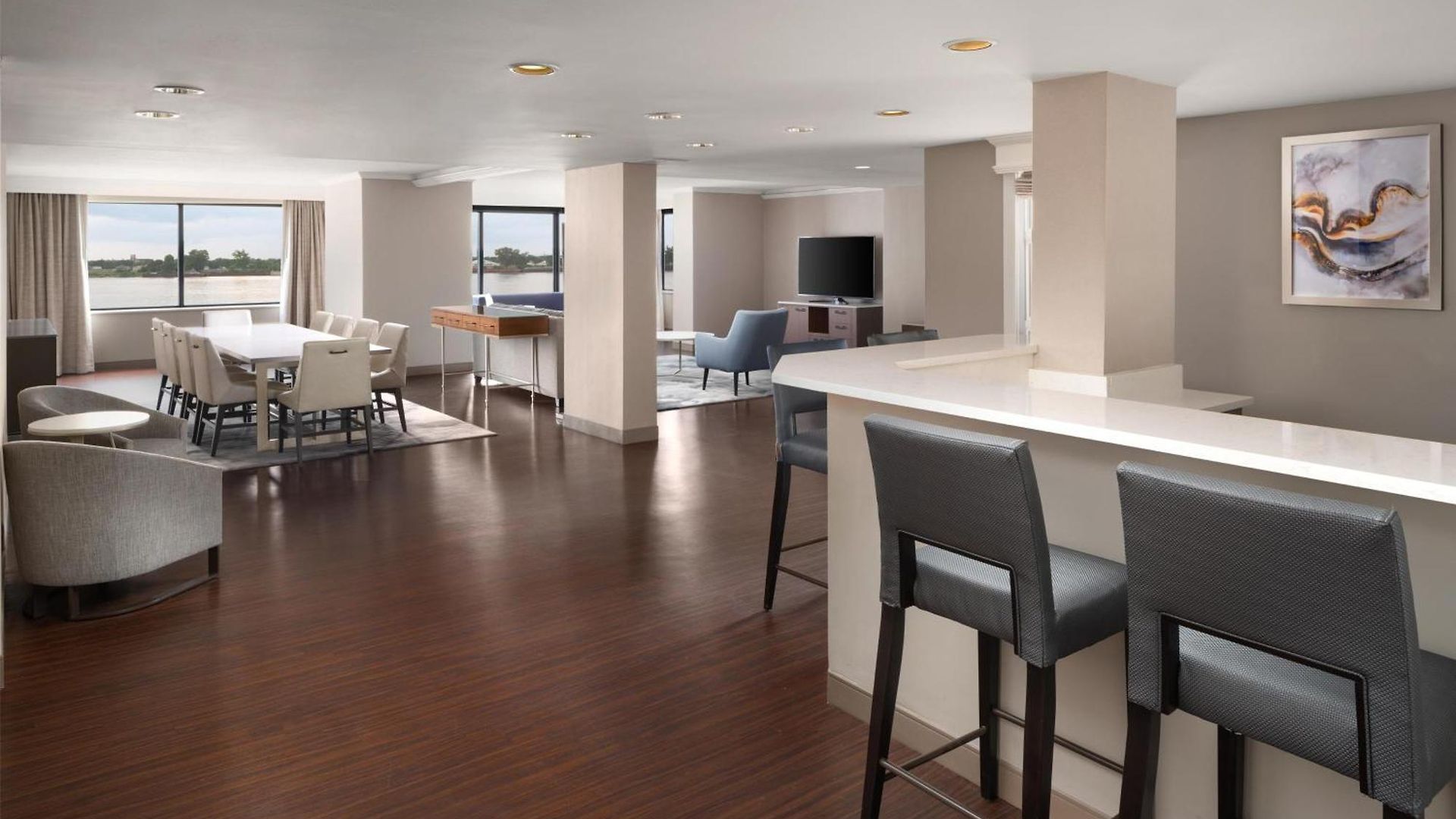 Hotel Hilton Riverside 4*
