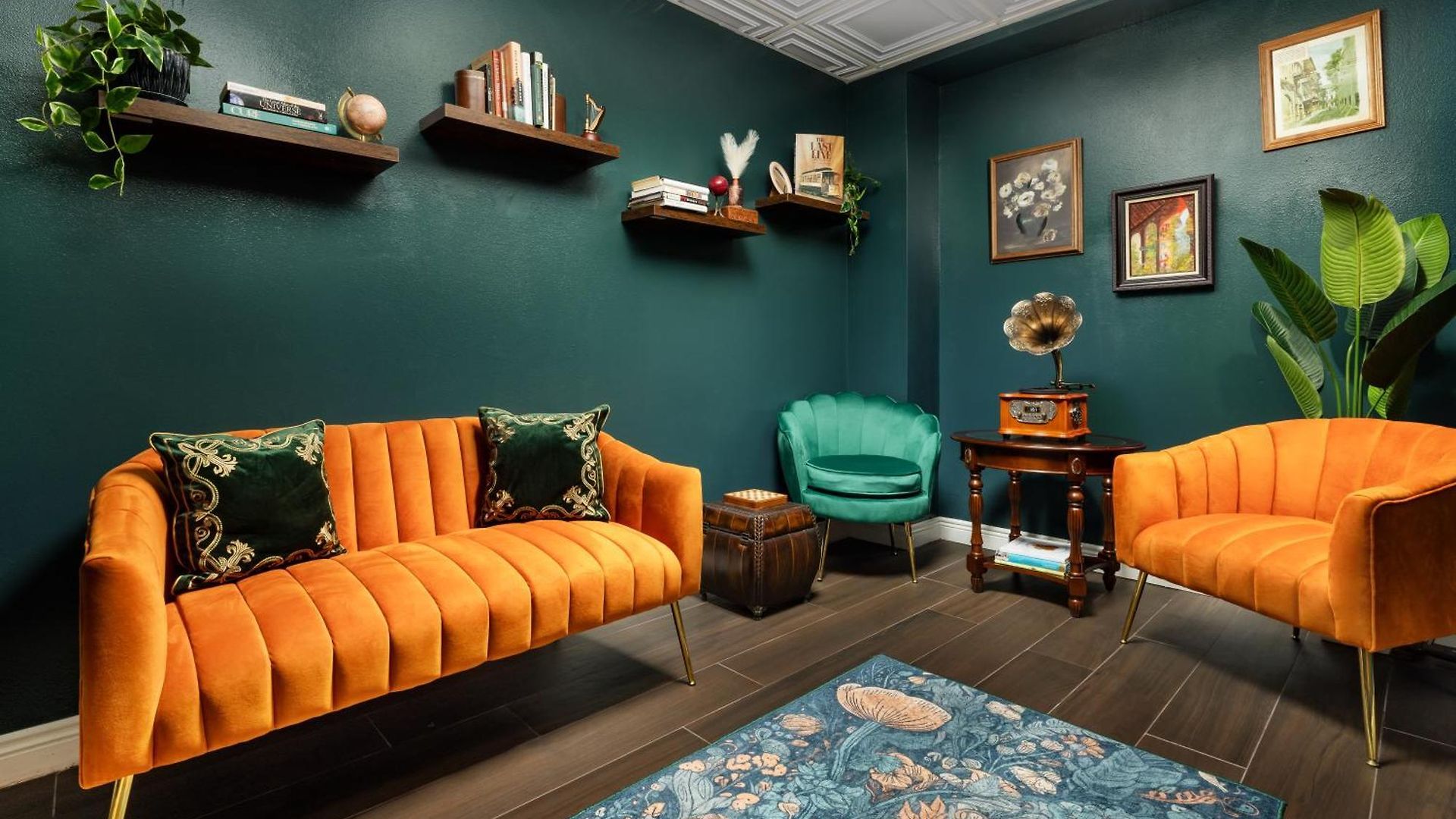 The Riverfront Hotel 4*