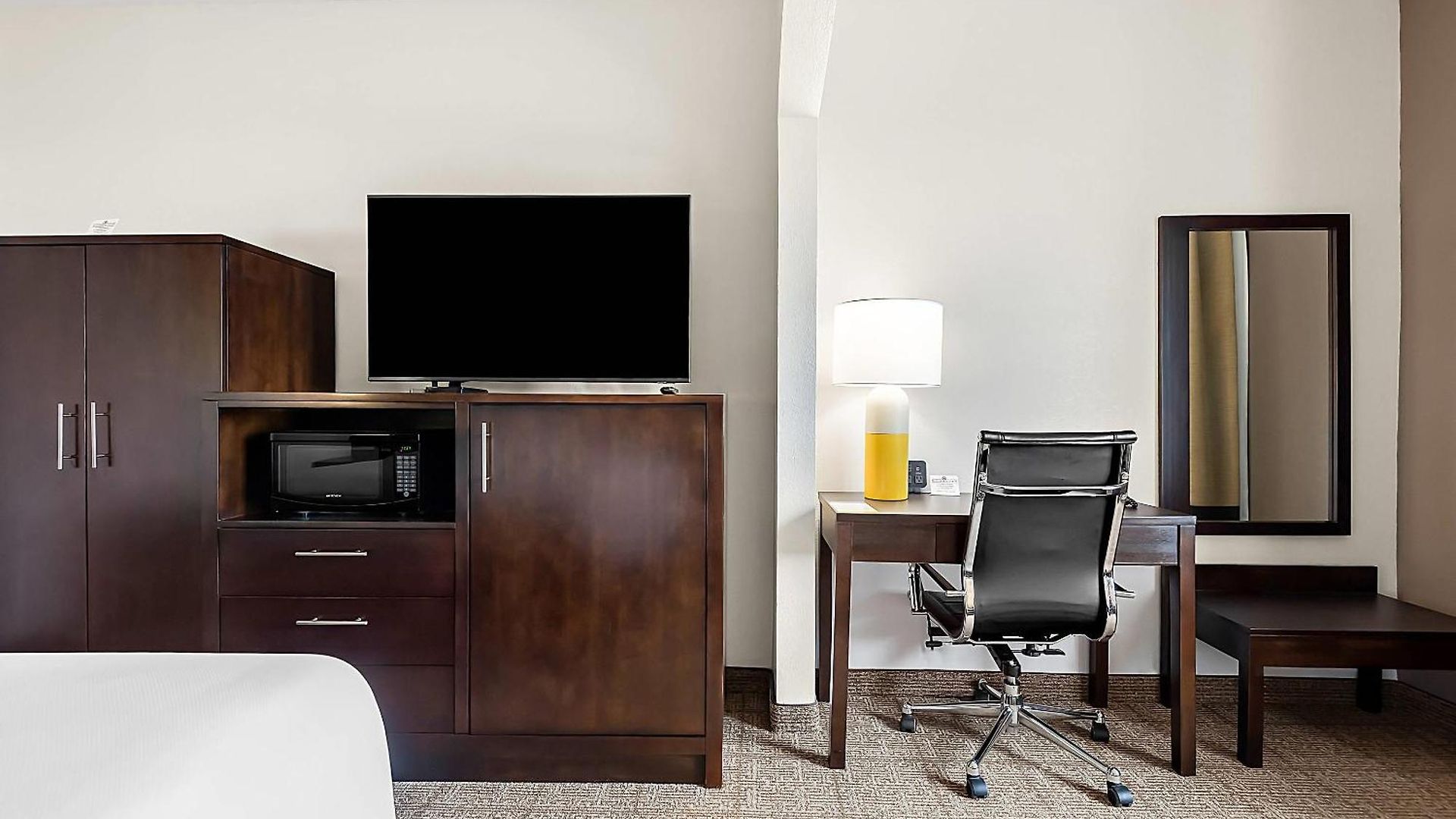 Comfort East Hotel
