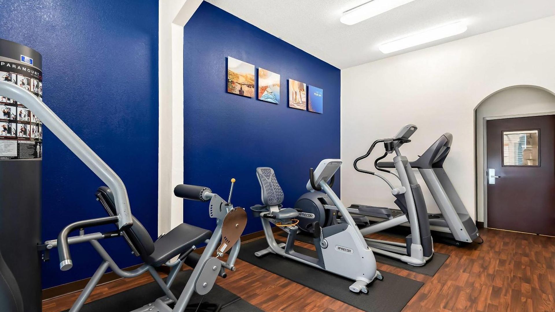 Hotel Comfort East 4*