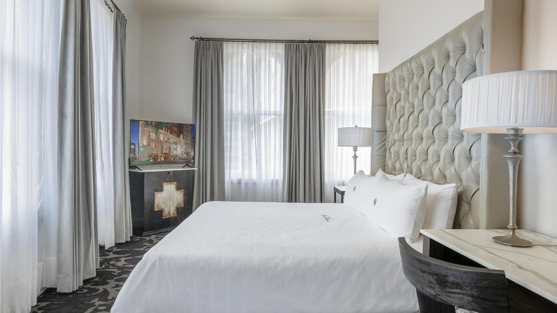 International House 4*