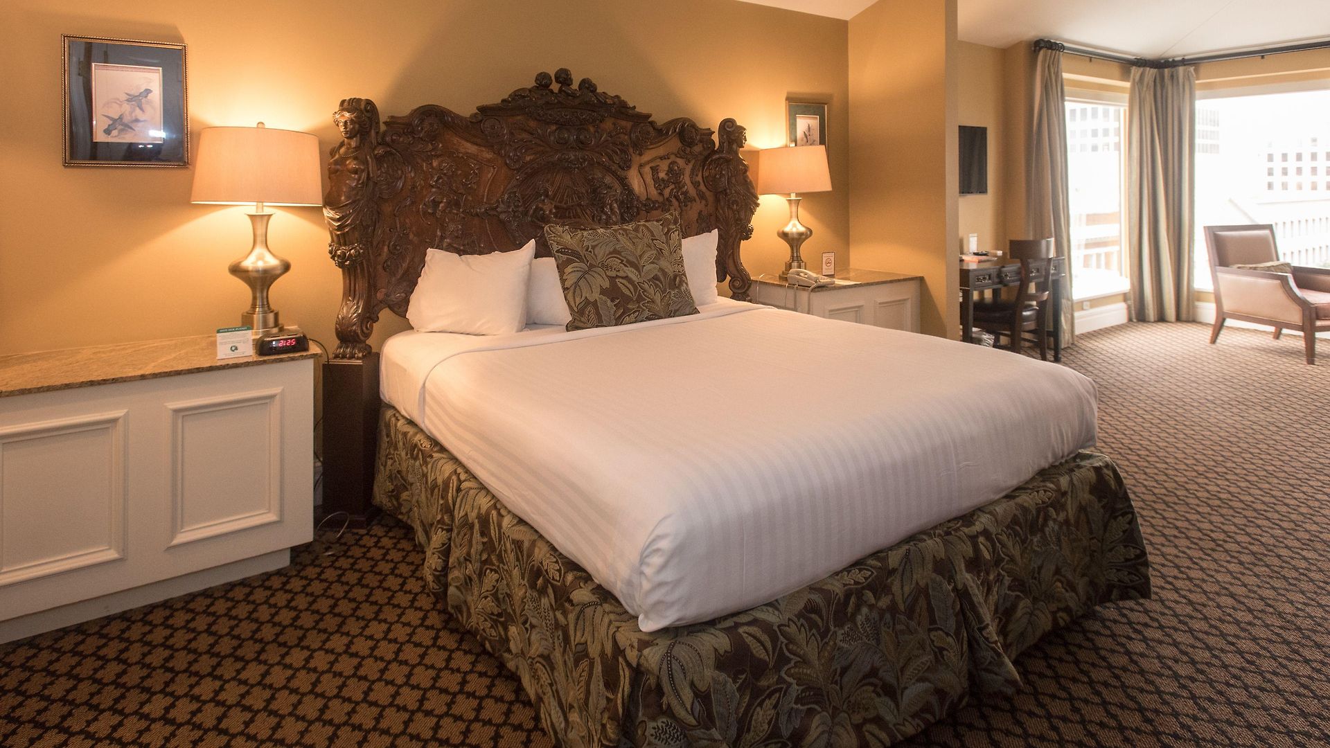 The Lafayette By Kasa Living 3* New Orleans