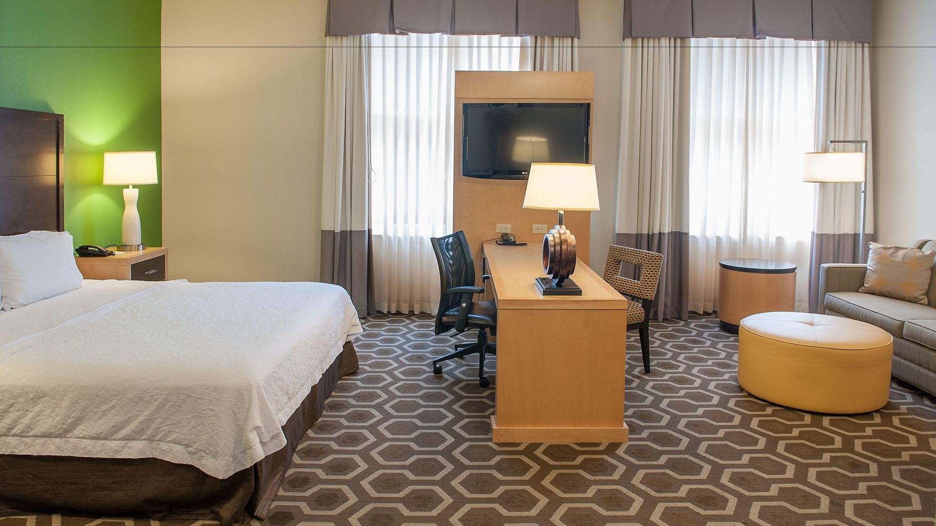 Hotel Hampton & Downtown French Quarter Area New Orleans