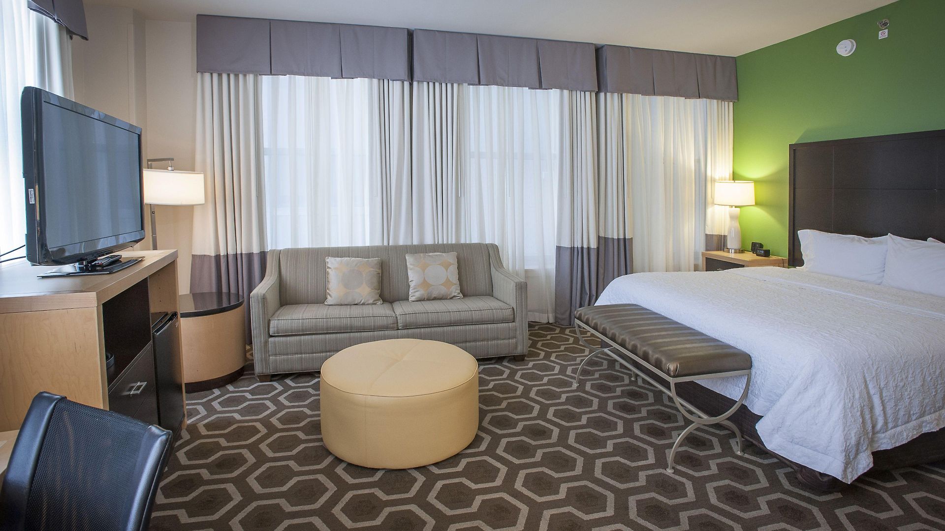 Hotel Hampton & Downtown French Quarter Area