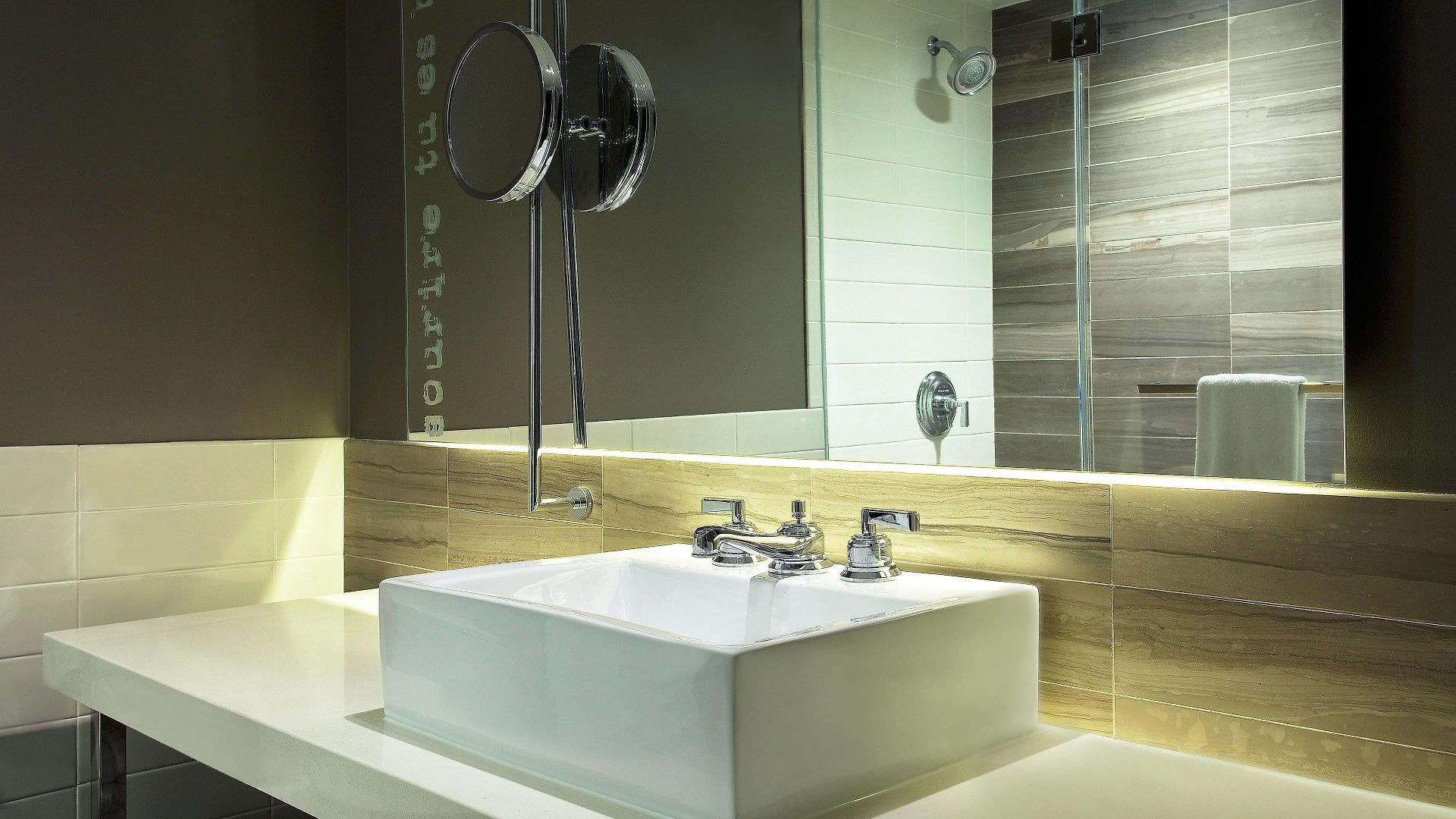 Le Meridien Hotel 4*