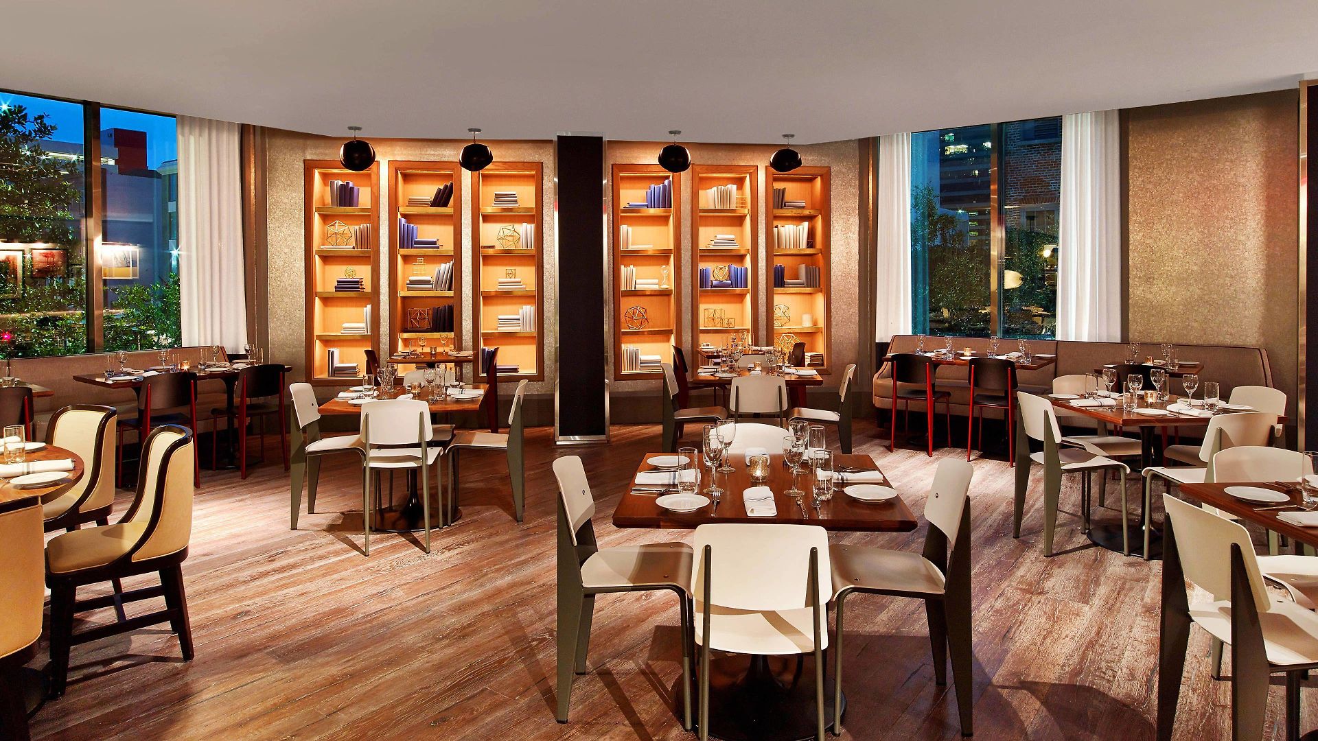 Le Meridien Hotel New Orleans