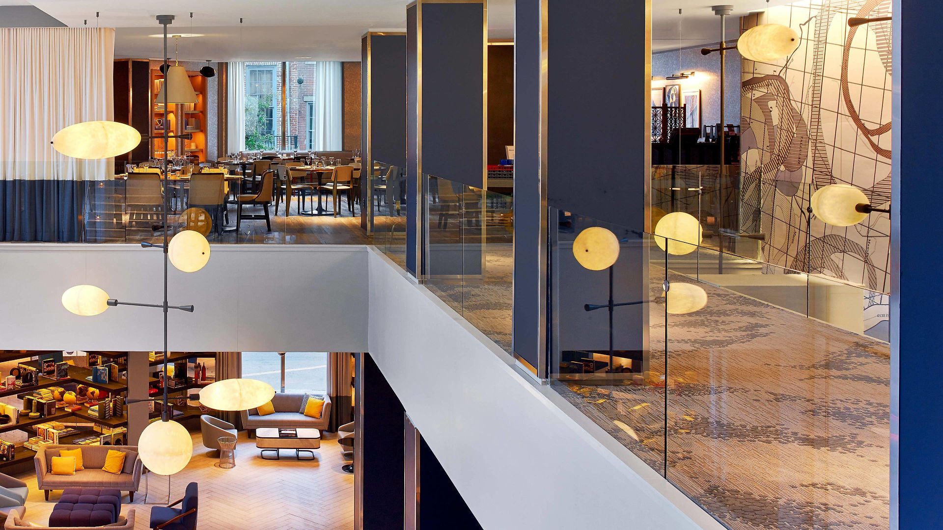 Le Meridien Hotel 4*