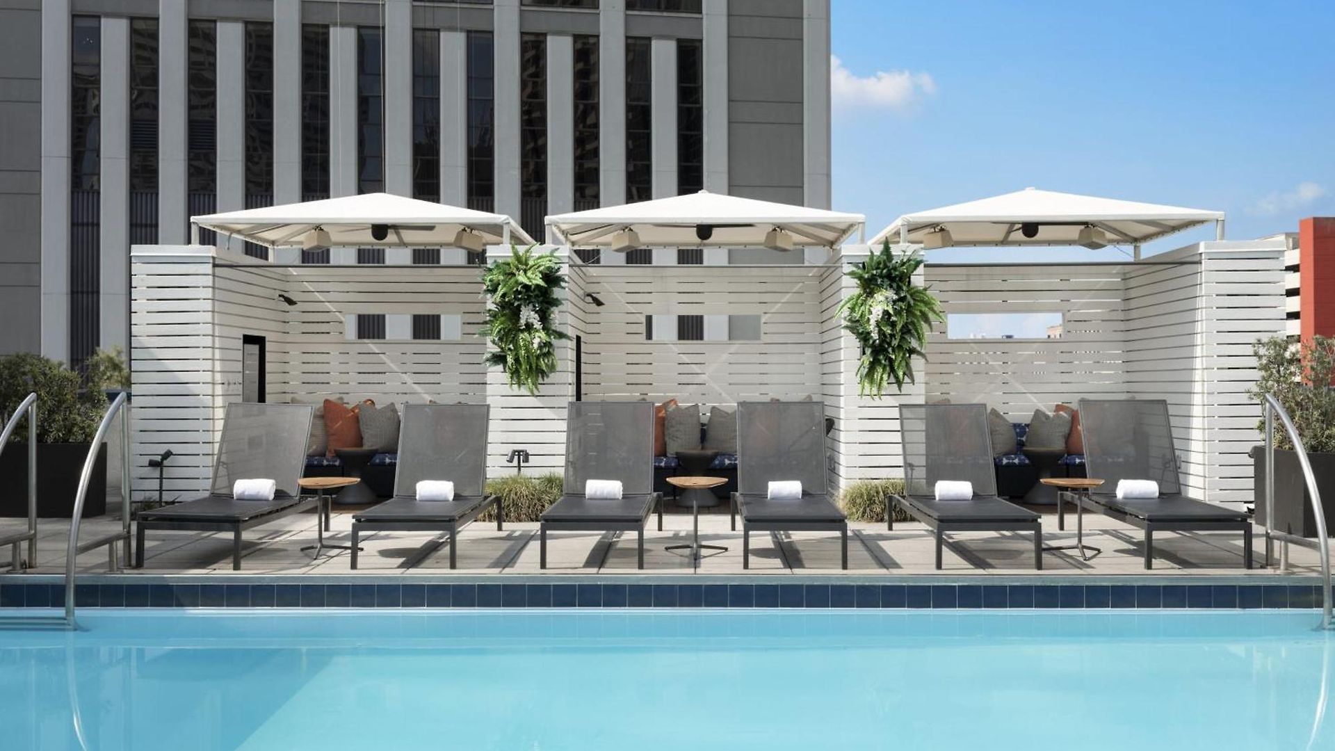 Le Meridien Hotel