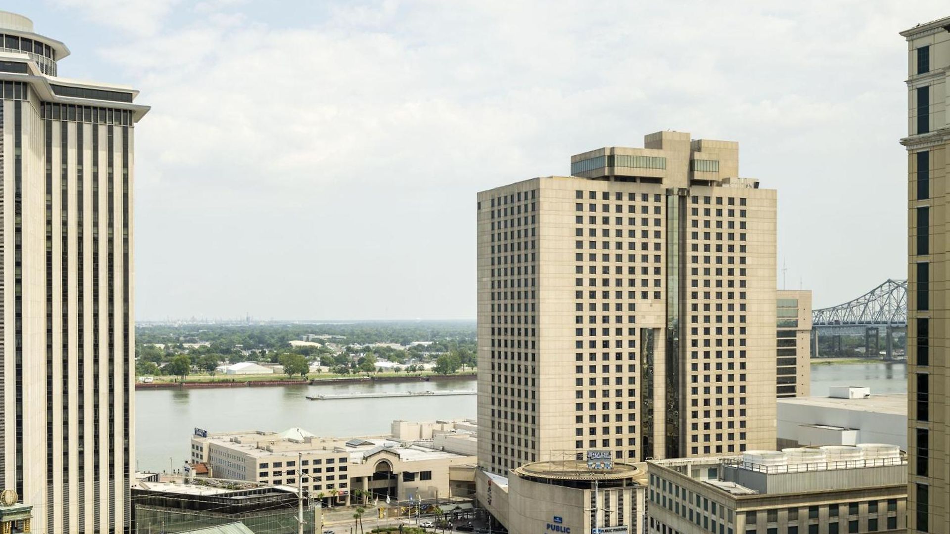 Le Meridien New Orleans