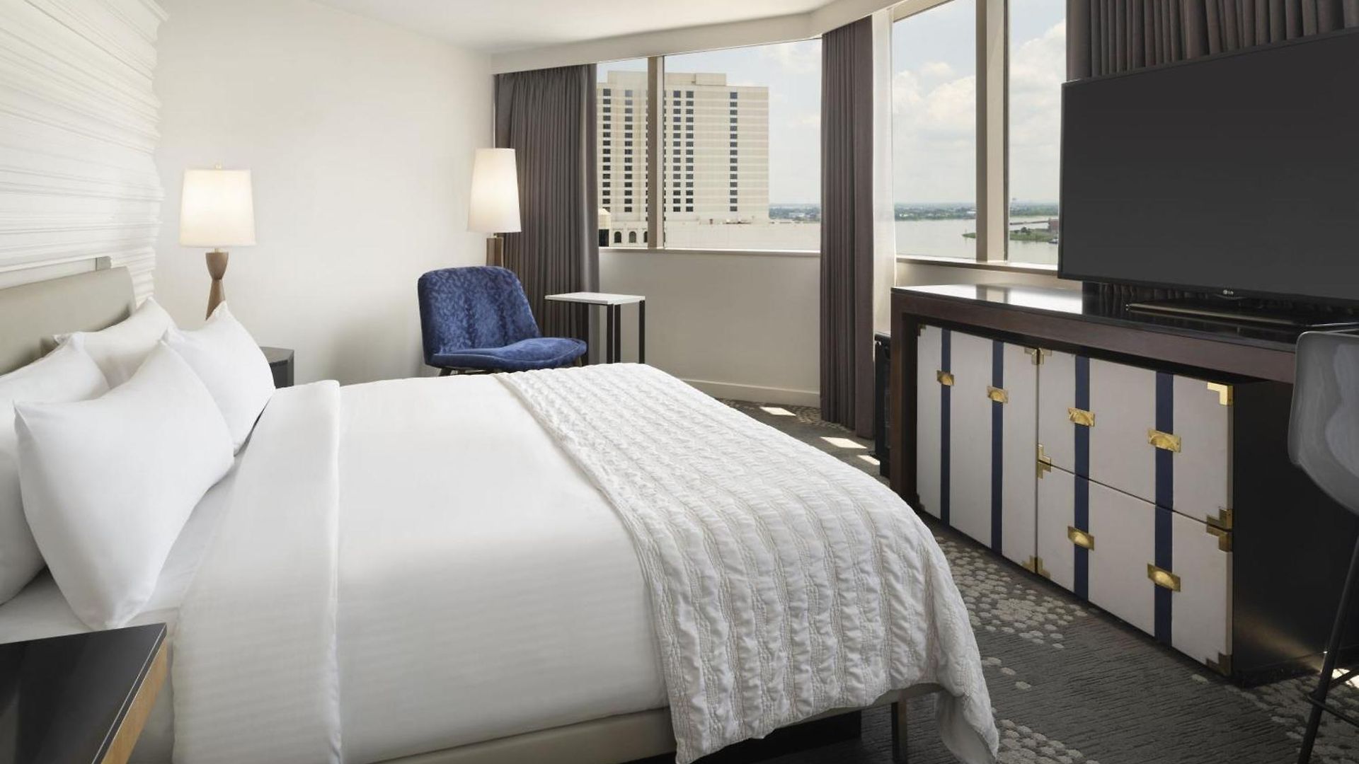 Le Meridien Hotel