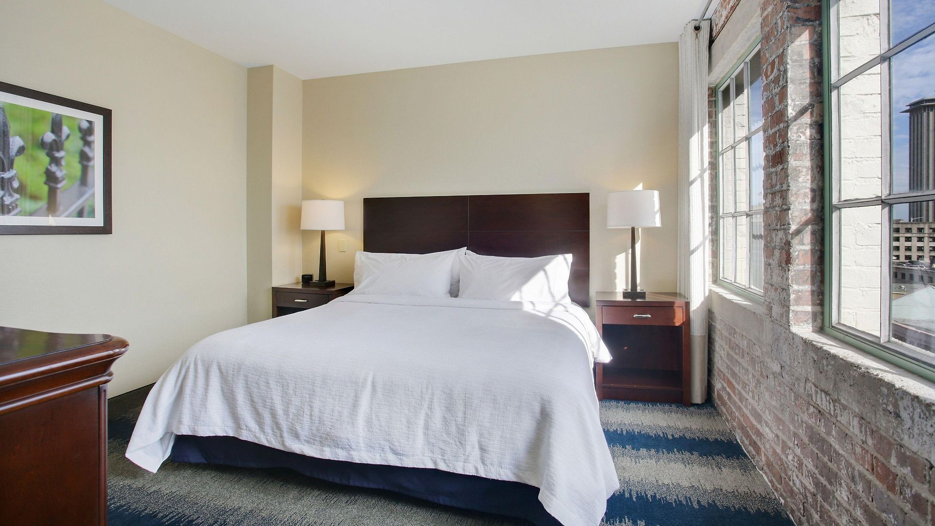 Embassy By Hilton Convention Center Hotel New Orleans