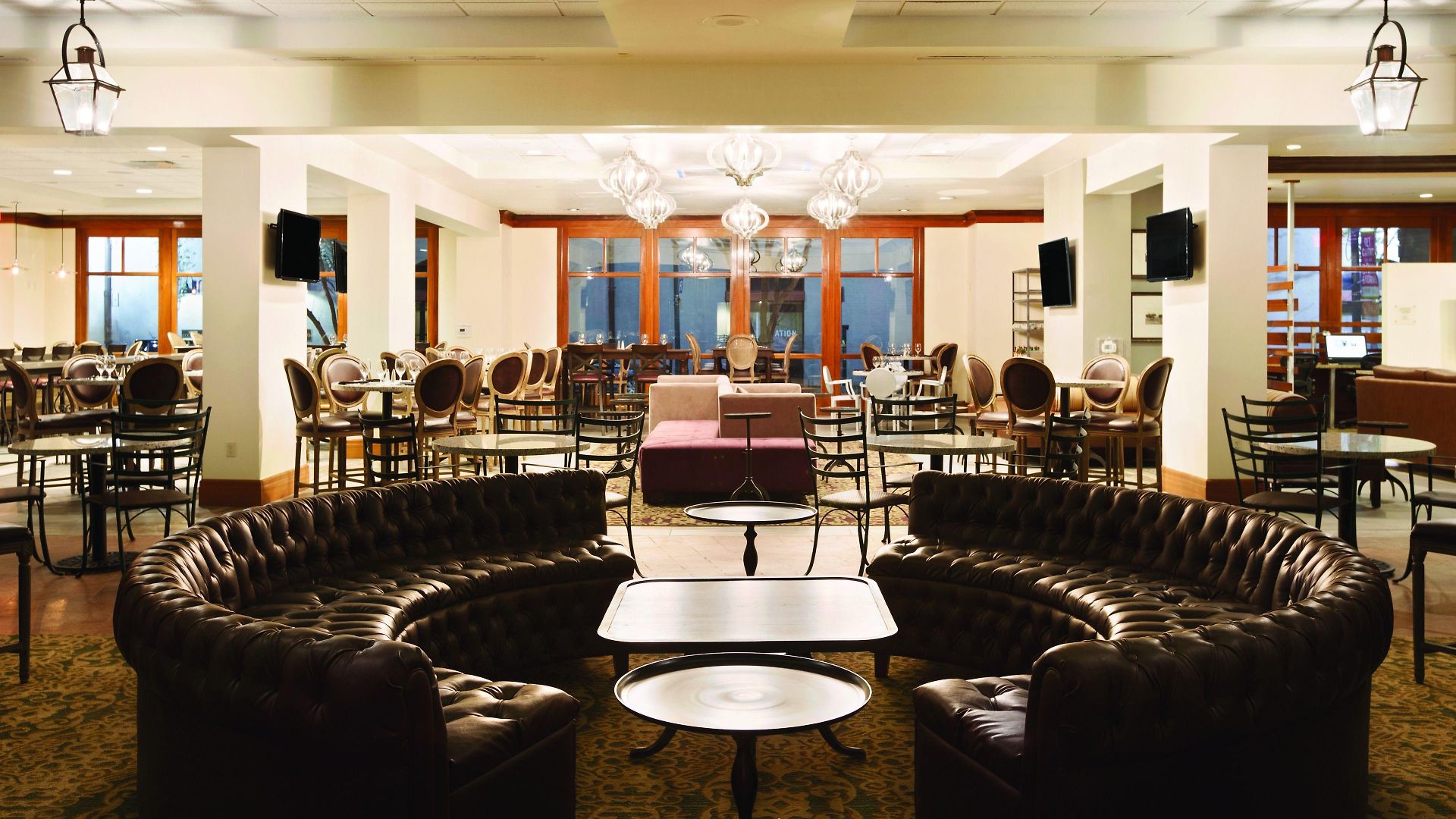 Hotel Embassy By Hilton Convention Center New Orleans