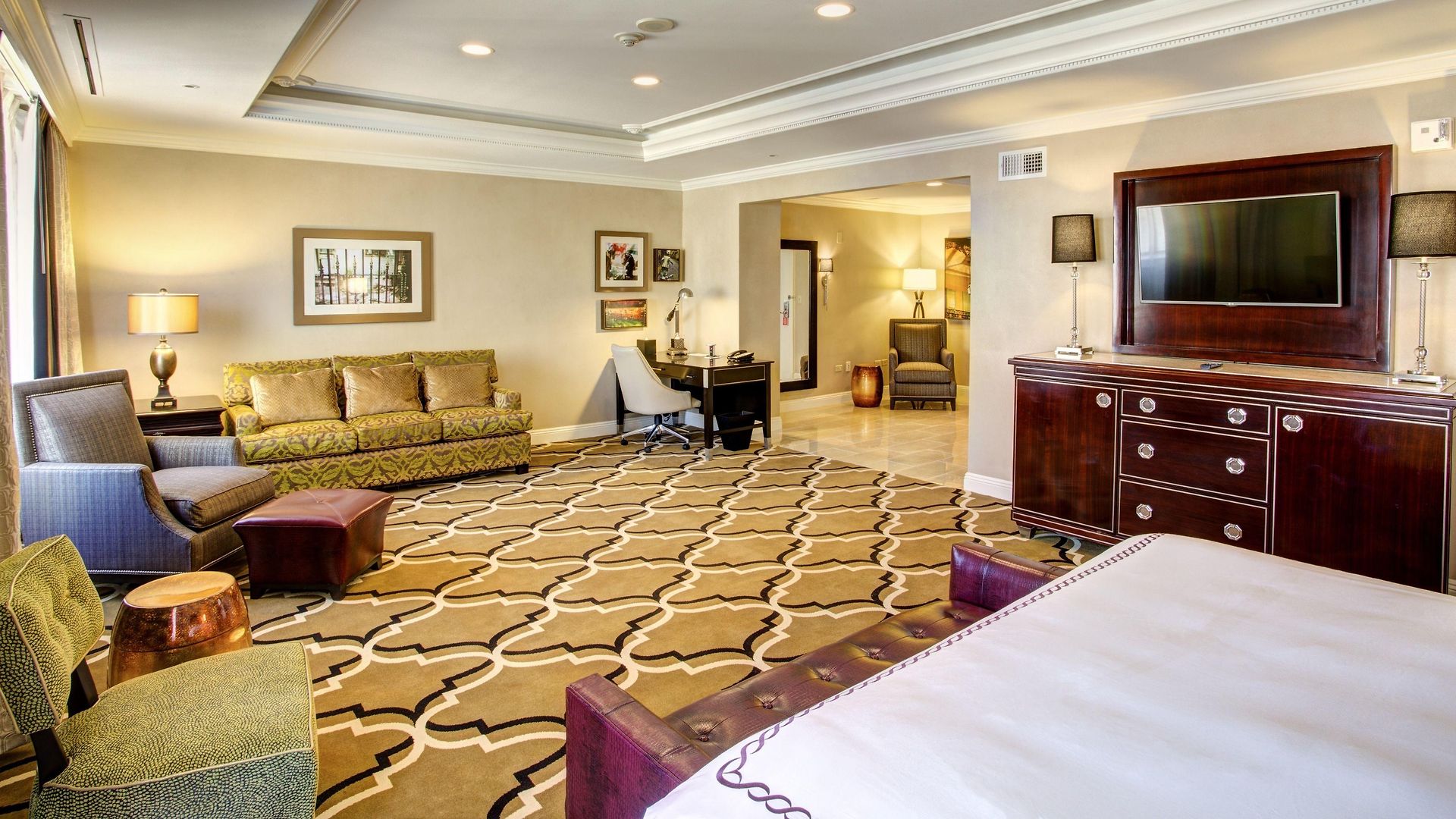 Intercontinental By Ihg Hotel
