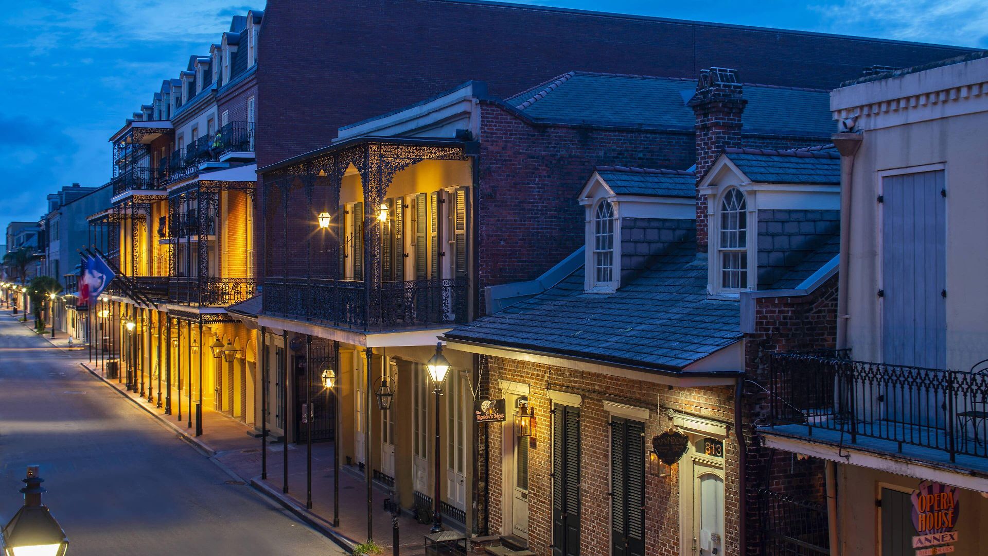 Four Points By Sheraton French Quarter Hotel