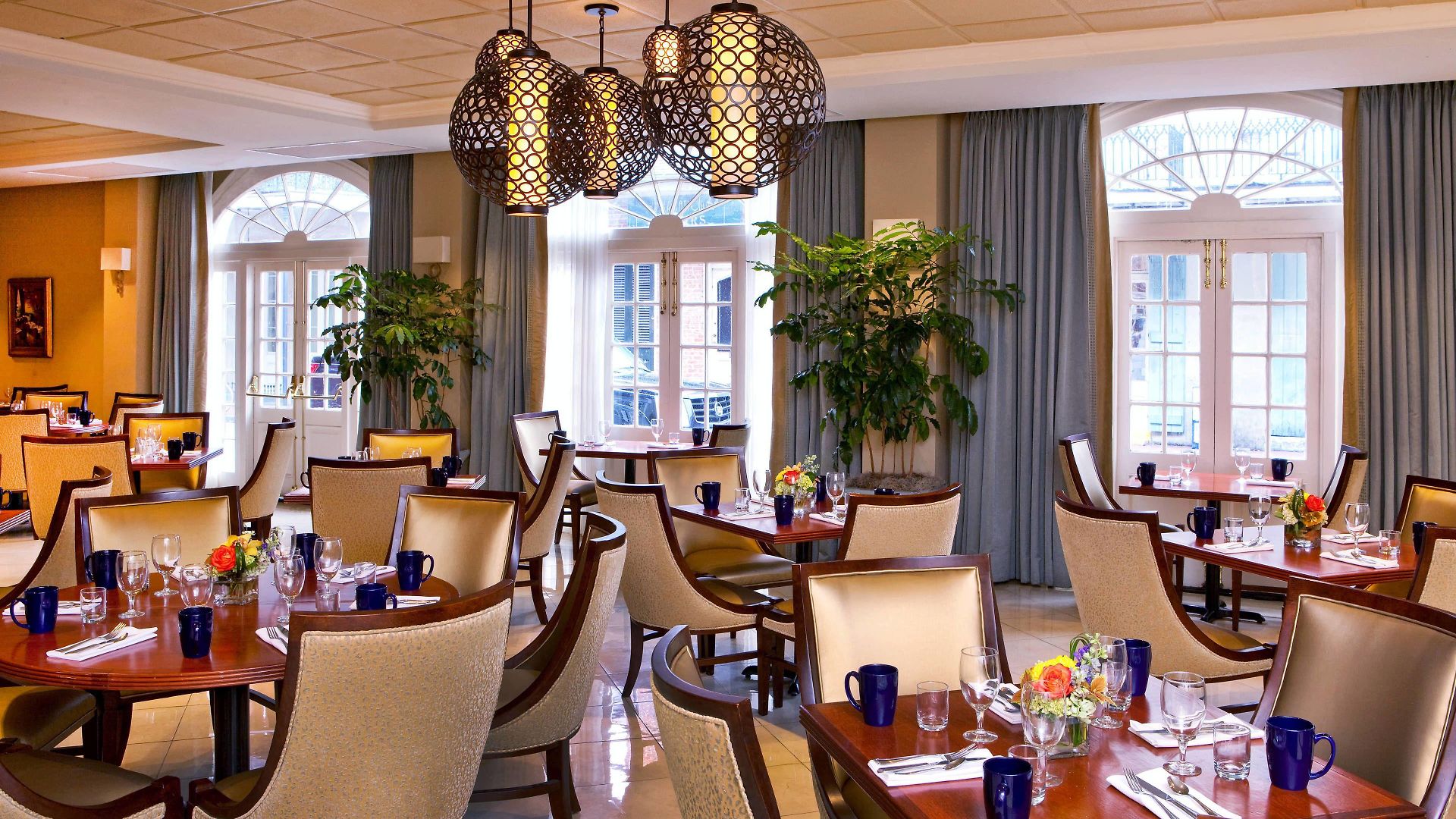 Hotel Four Points By Sheraton French Quarter 4*