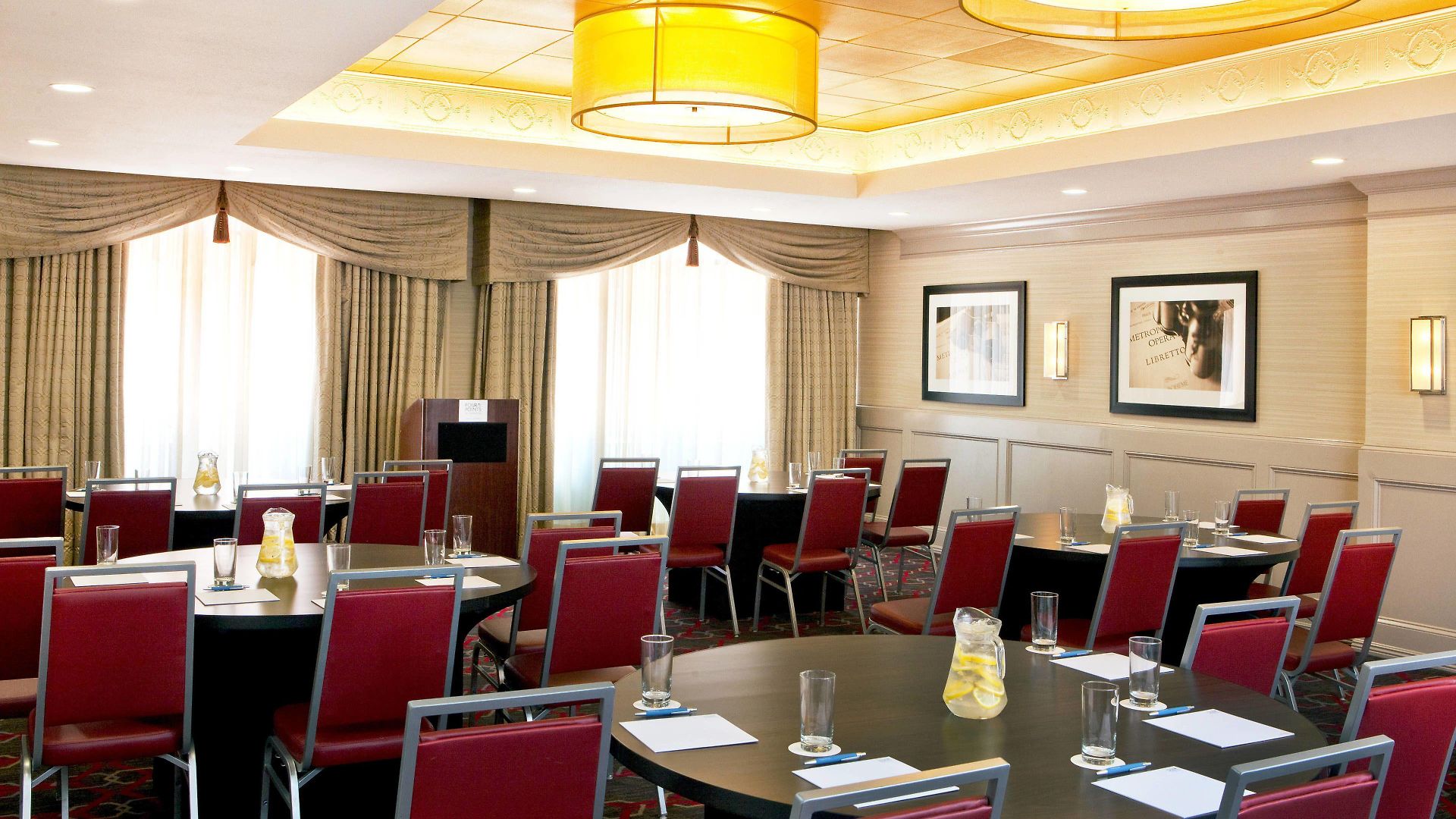 Four Points By Sheraton French Quarter 4*