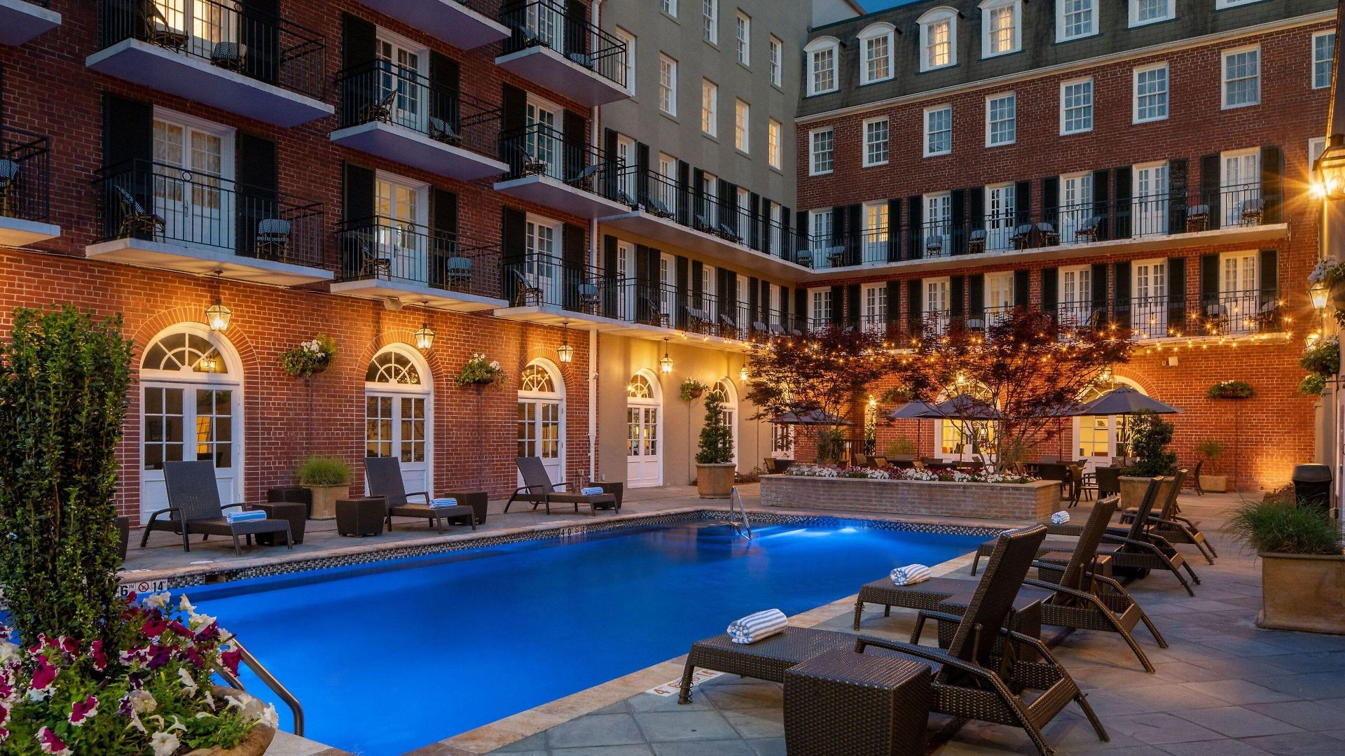 Four Points By Sheraton French Quarter Hotel 4*