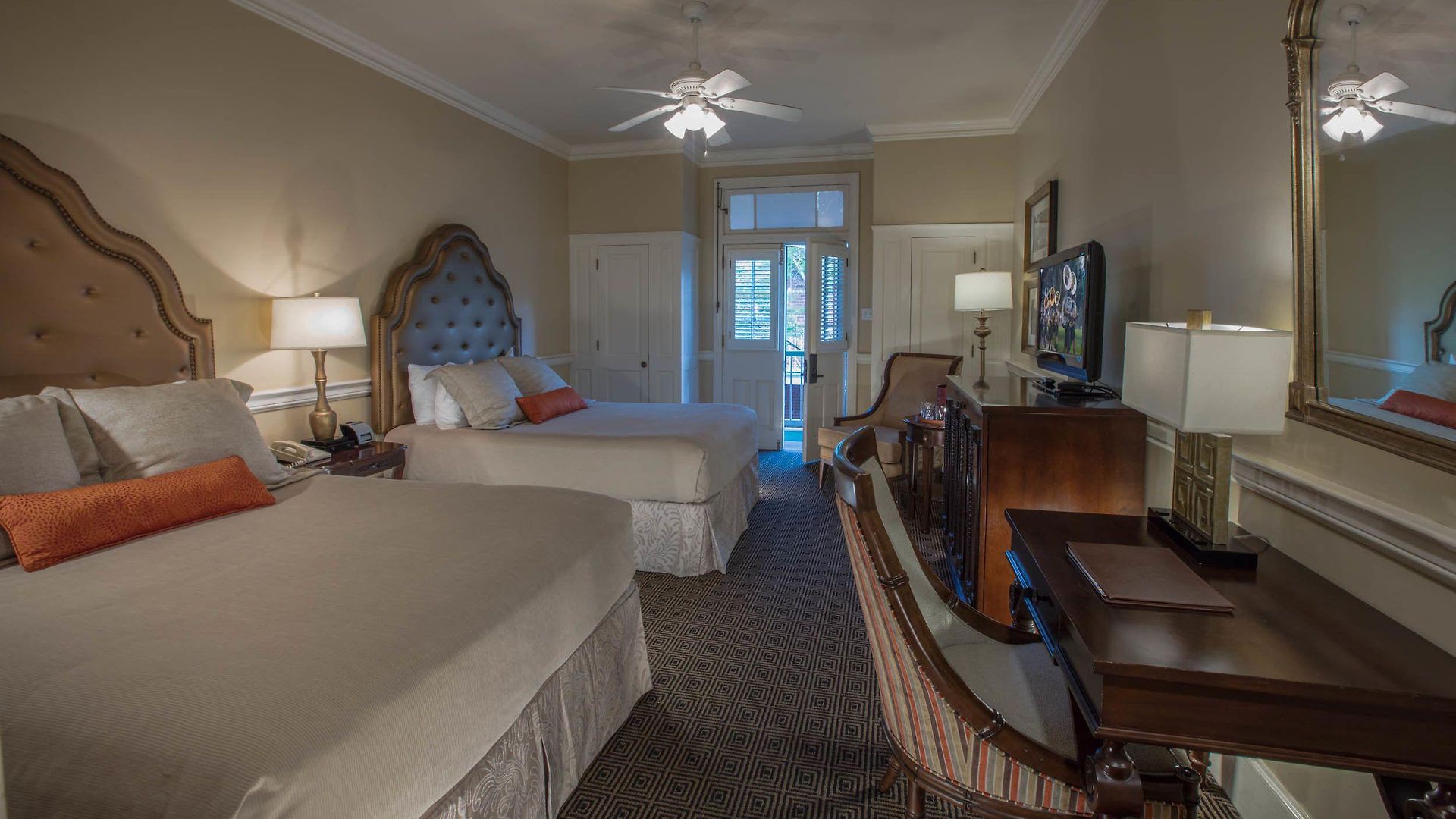 Provincial Hotel 4*
