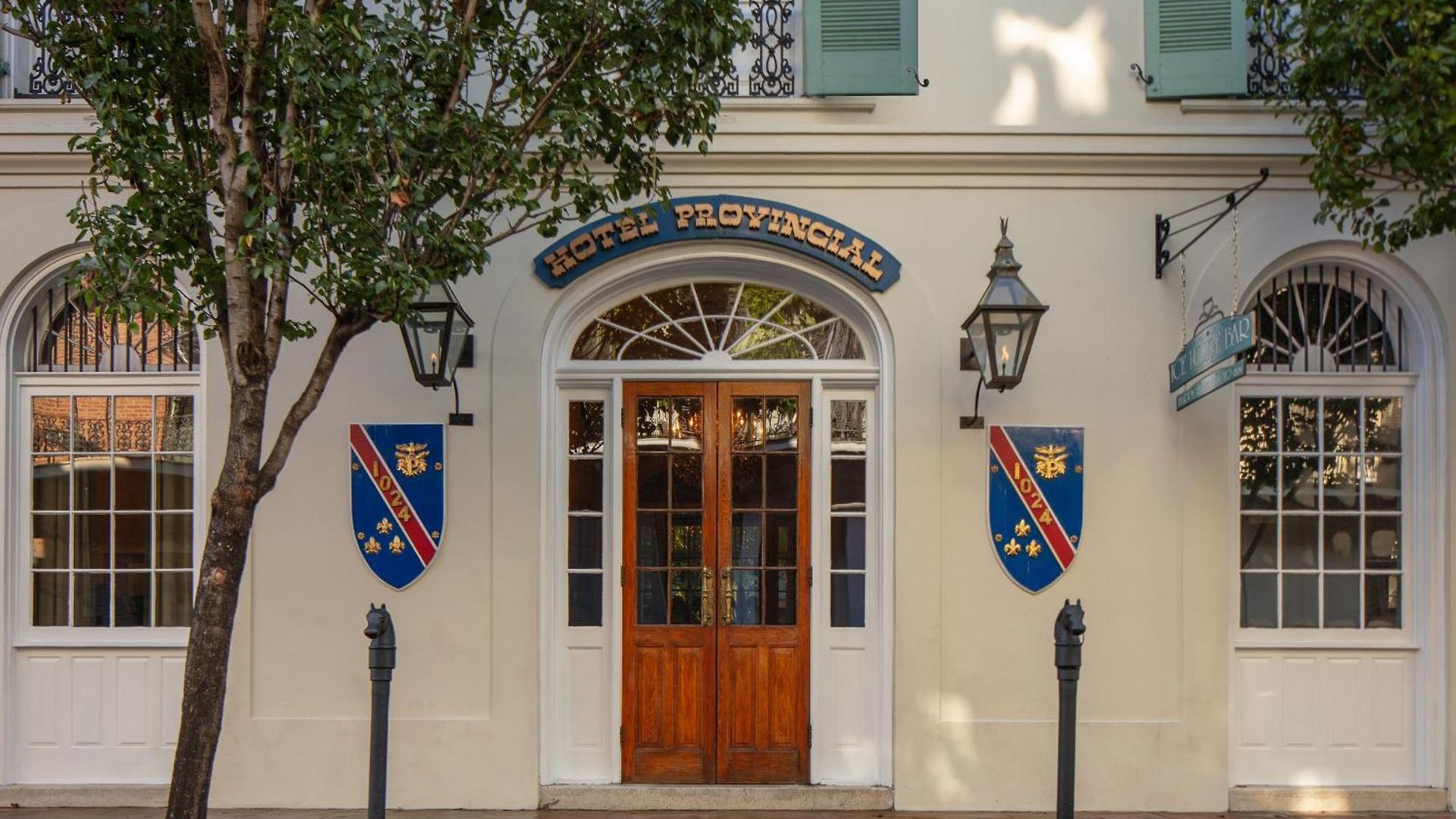 Provincial Hotel 4*