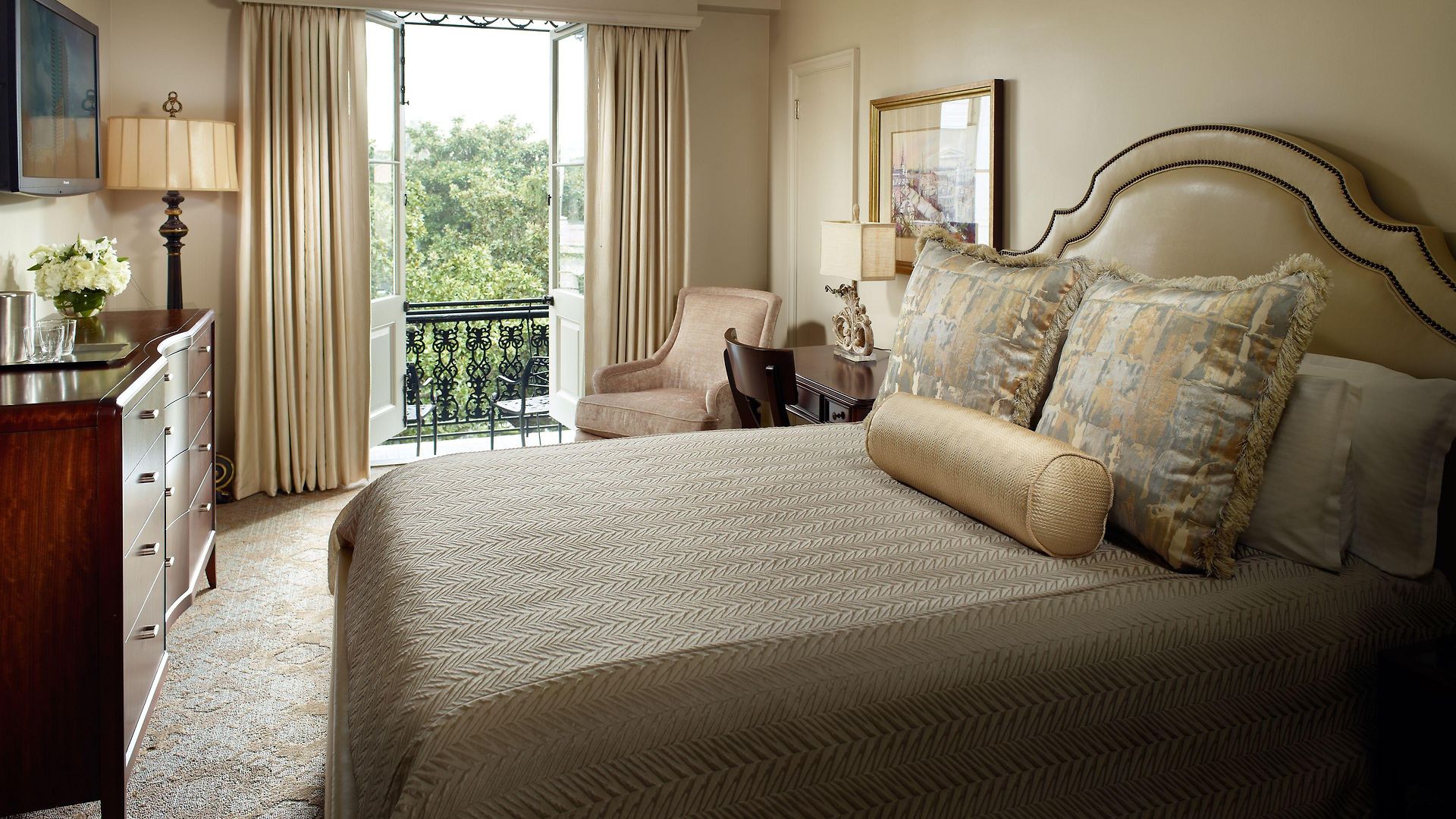 Hotel Omni Royal Orleans 4*