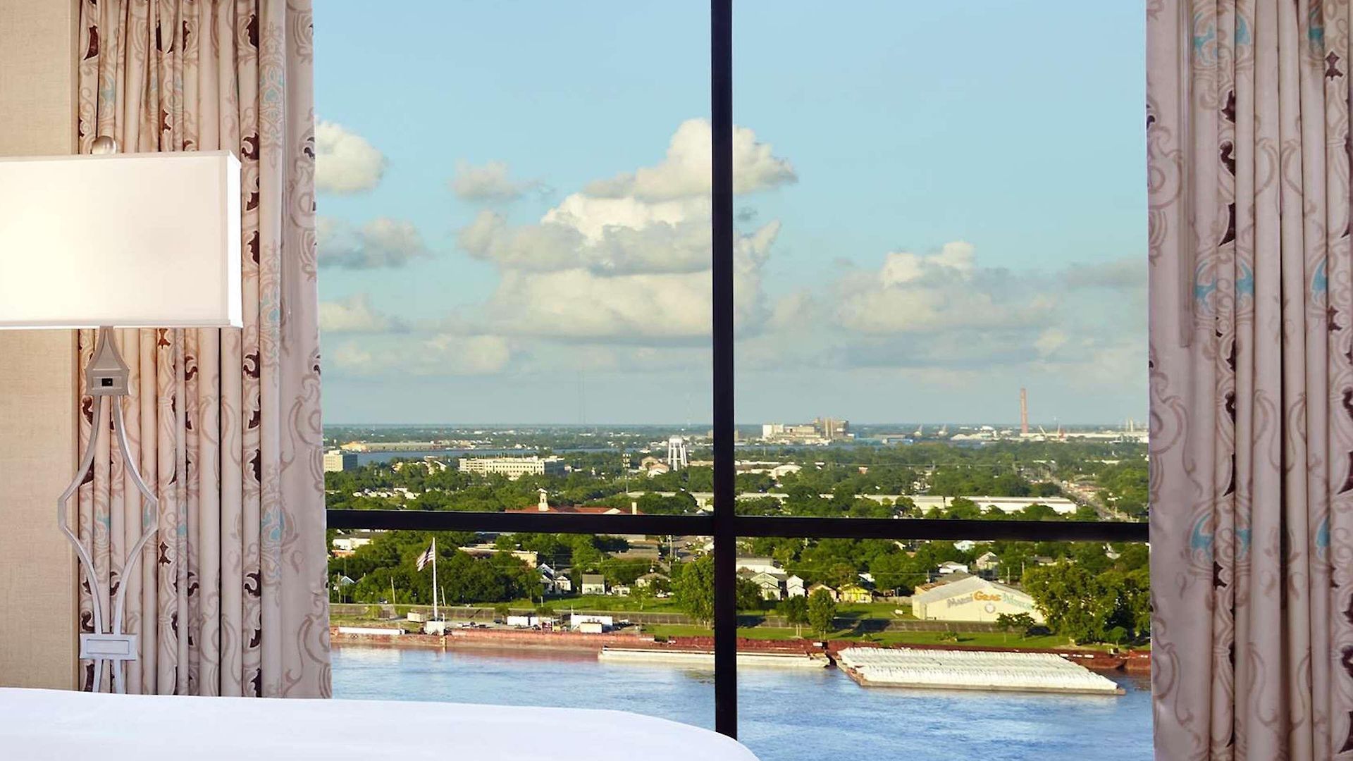 Hotel Hilton Riverside 4*
