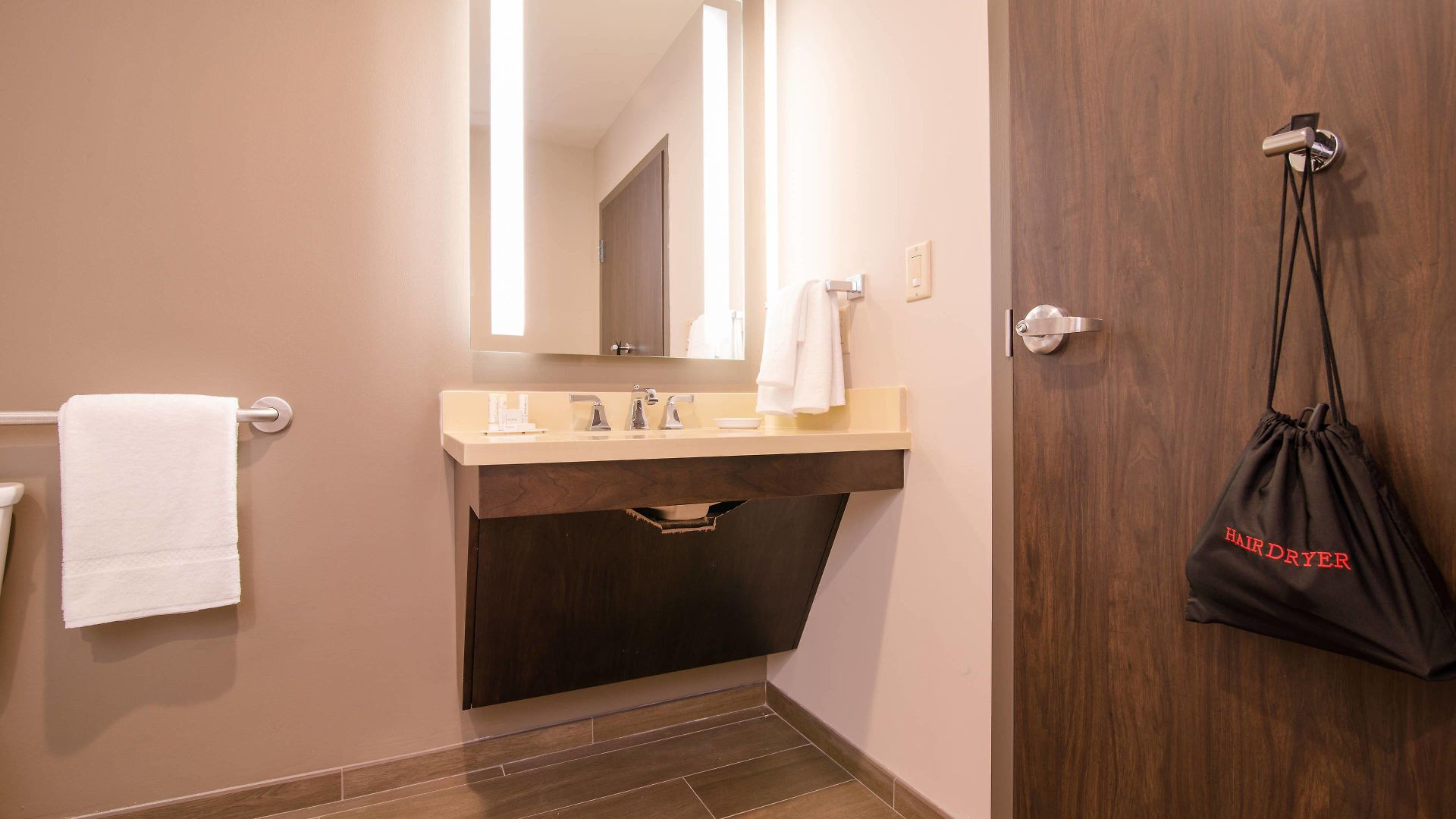 Fairfield By Marriott & Downtown French Quarter Area
