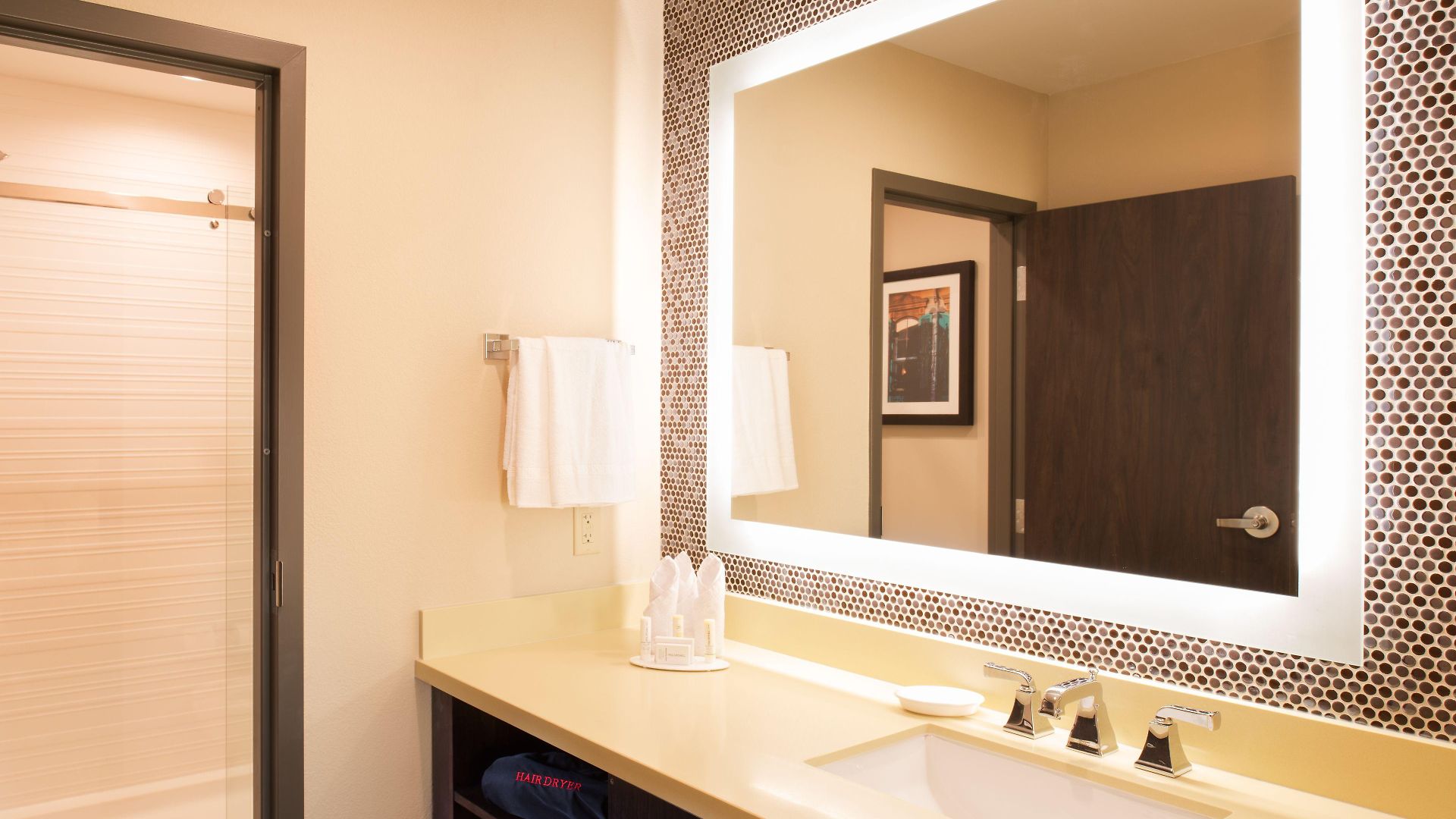 Hotel Fairfield By Marriott & Downtown French Quarter Area 3*