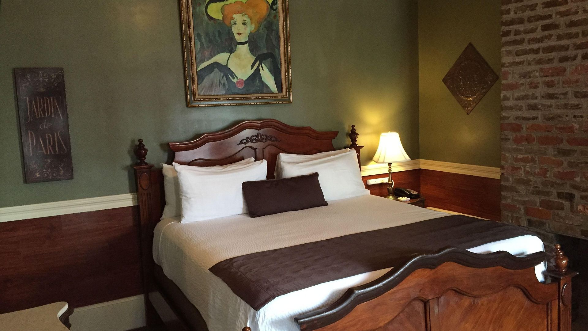 Frenchmen Hotel