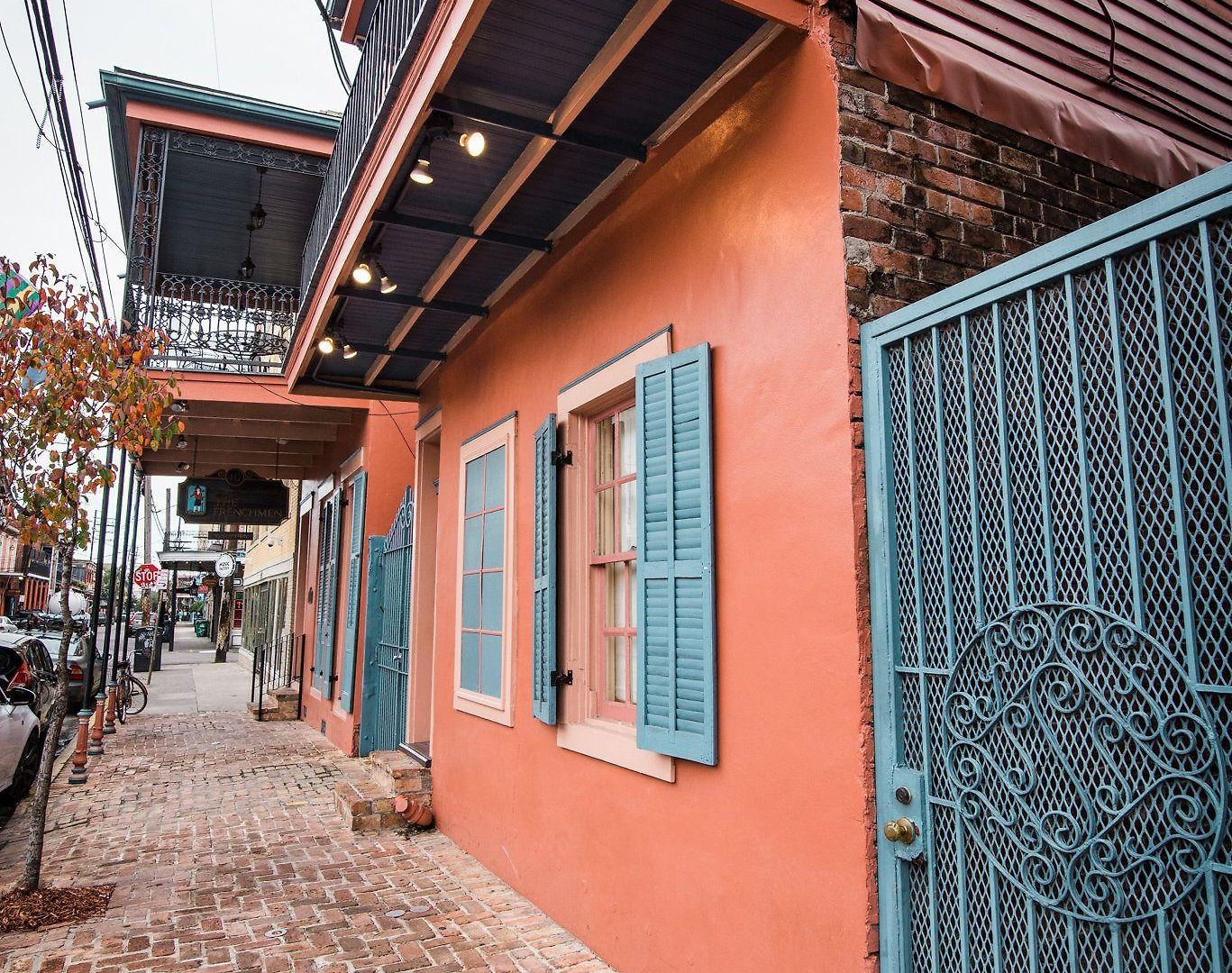 Frenchmen Hotel 3*