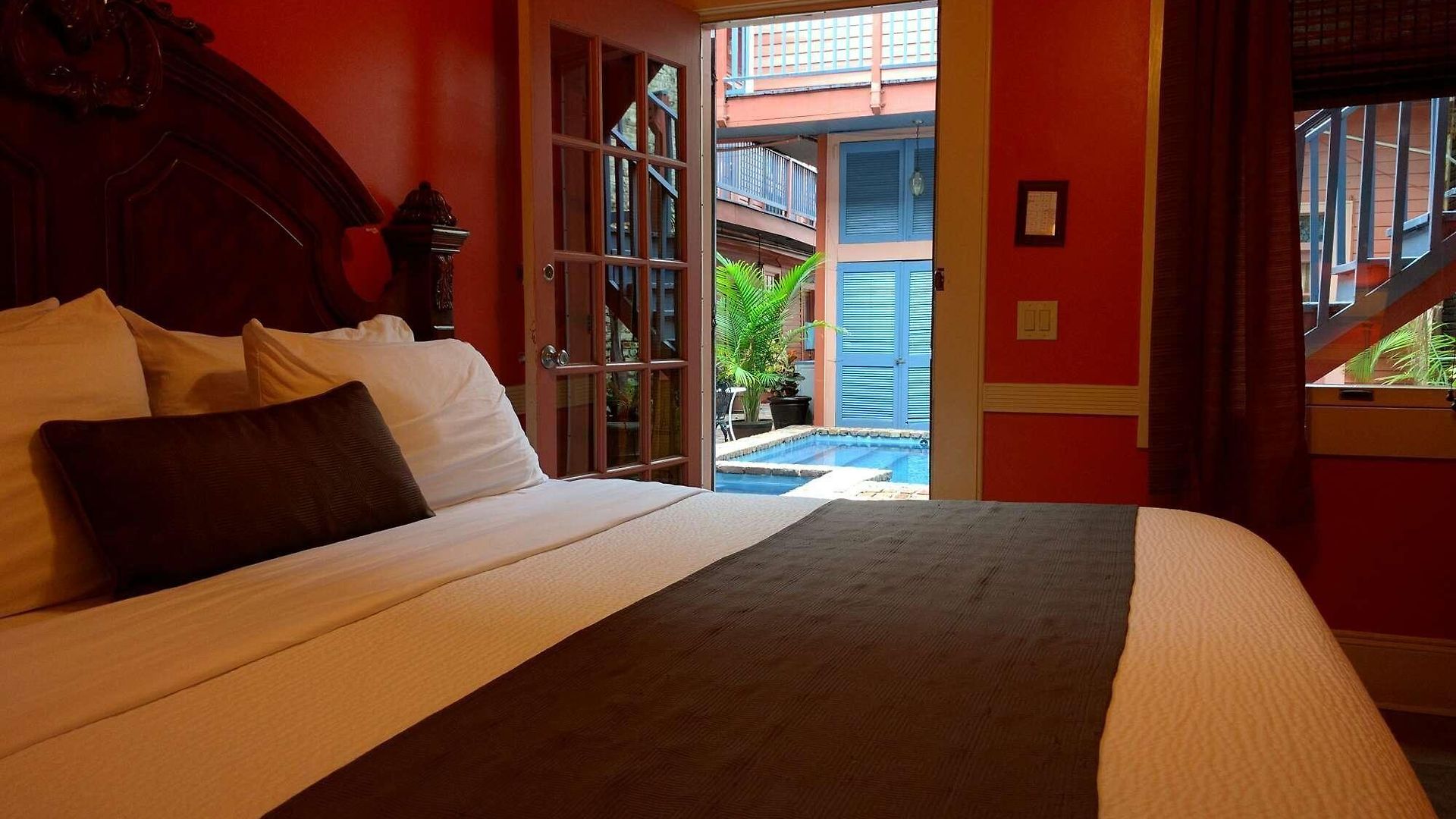 Frenchmen Hotel