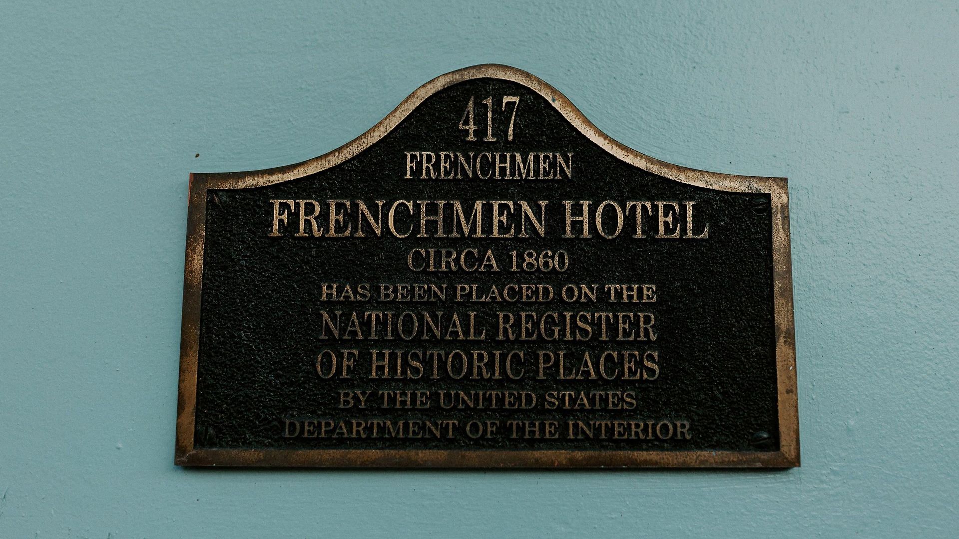 Frenchmen 3*