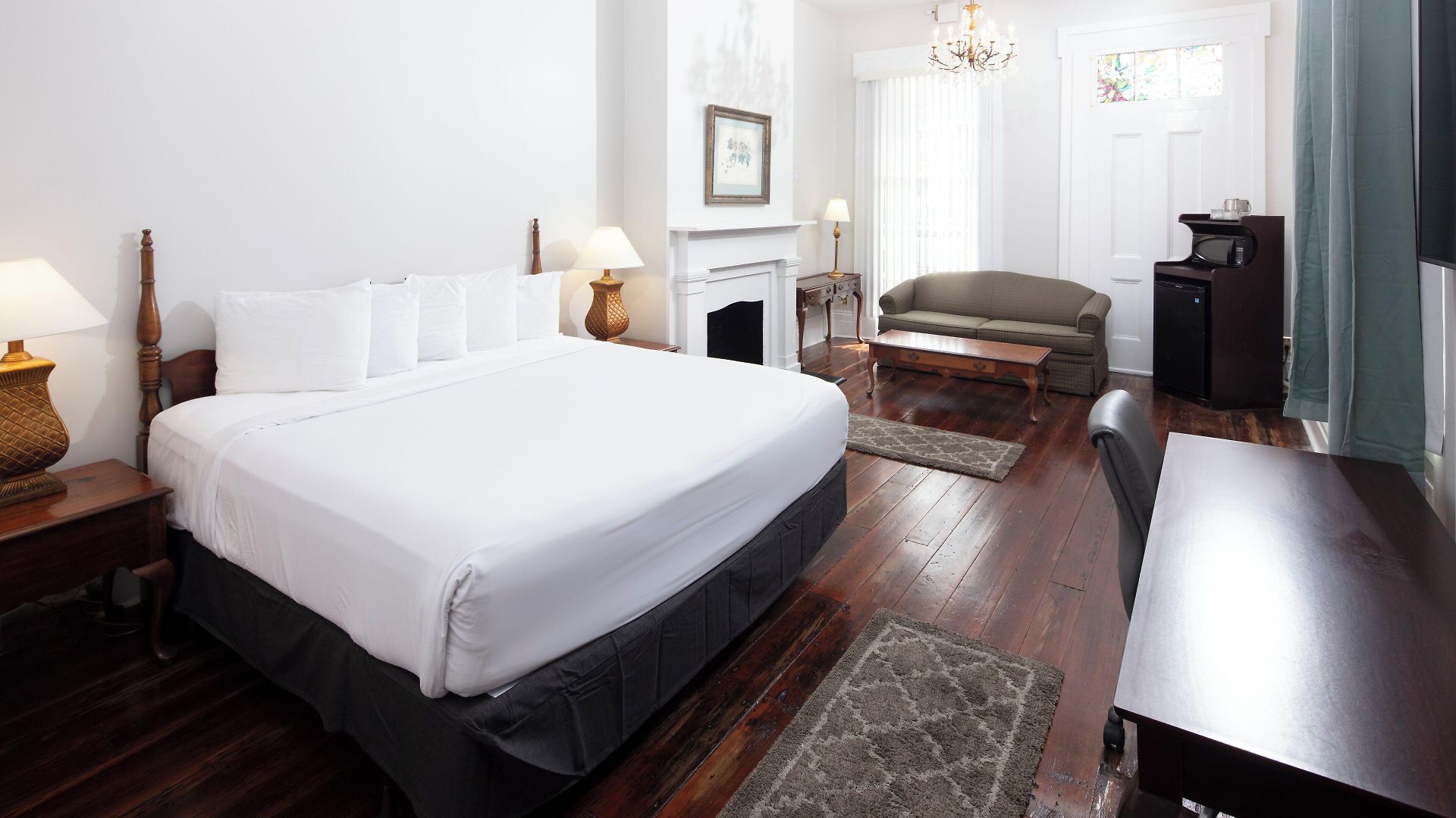 Maison Saint Charles New Orleans