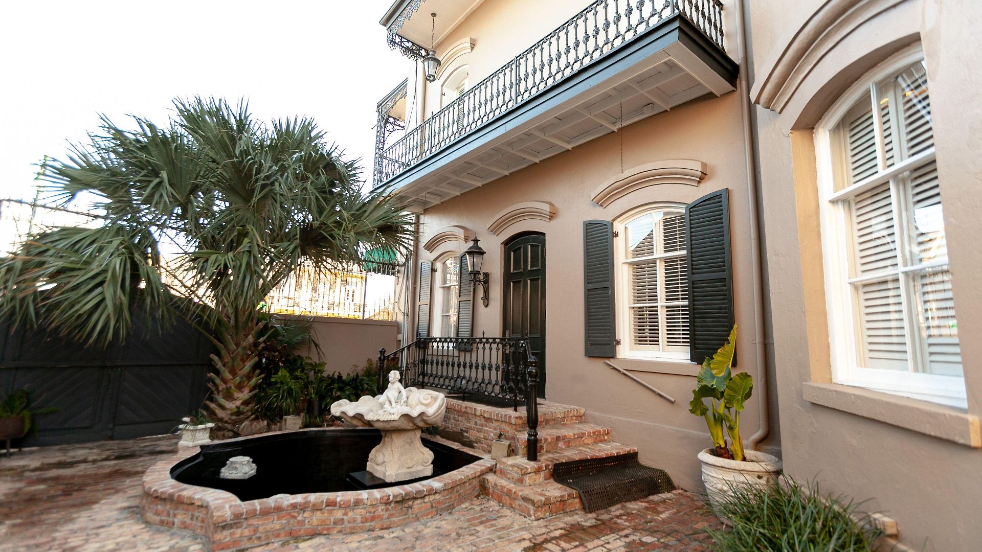 Hotel Courtyard By The French Quarter 3*
