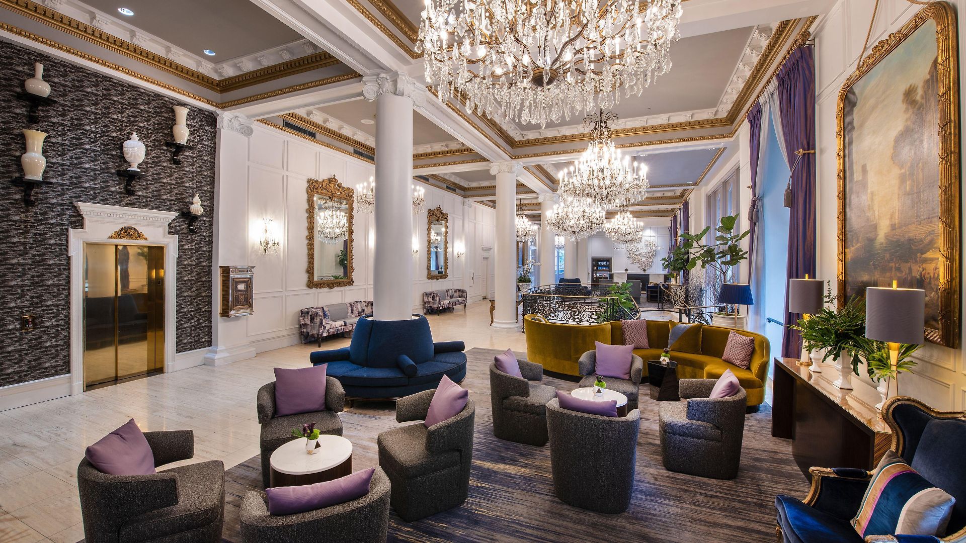 Le Pavillon, New Orleans, A Tribute Portfolio