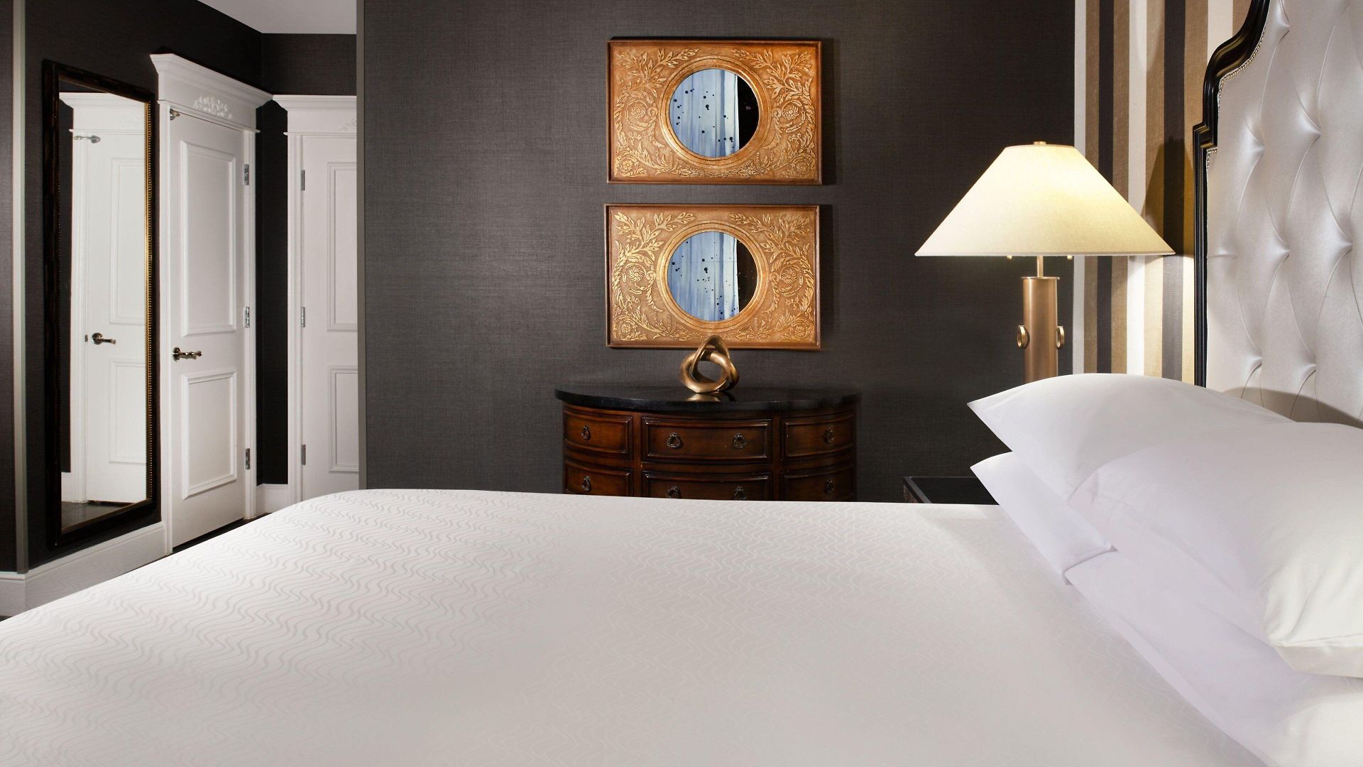 Le Pavillon, New Orleans, A Tribute Portfolio 4*