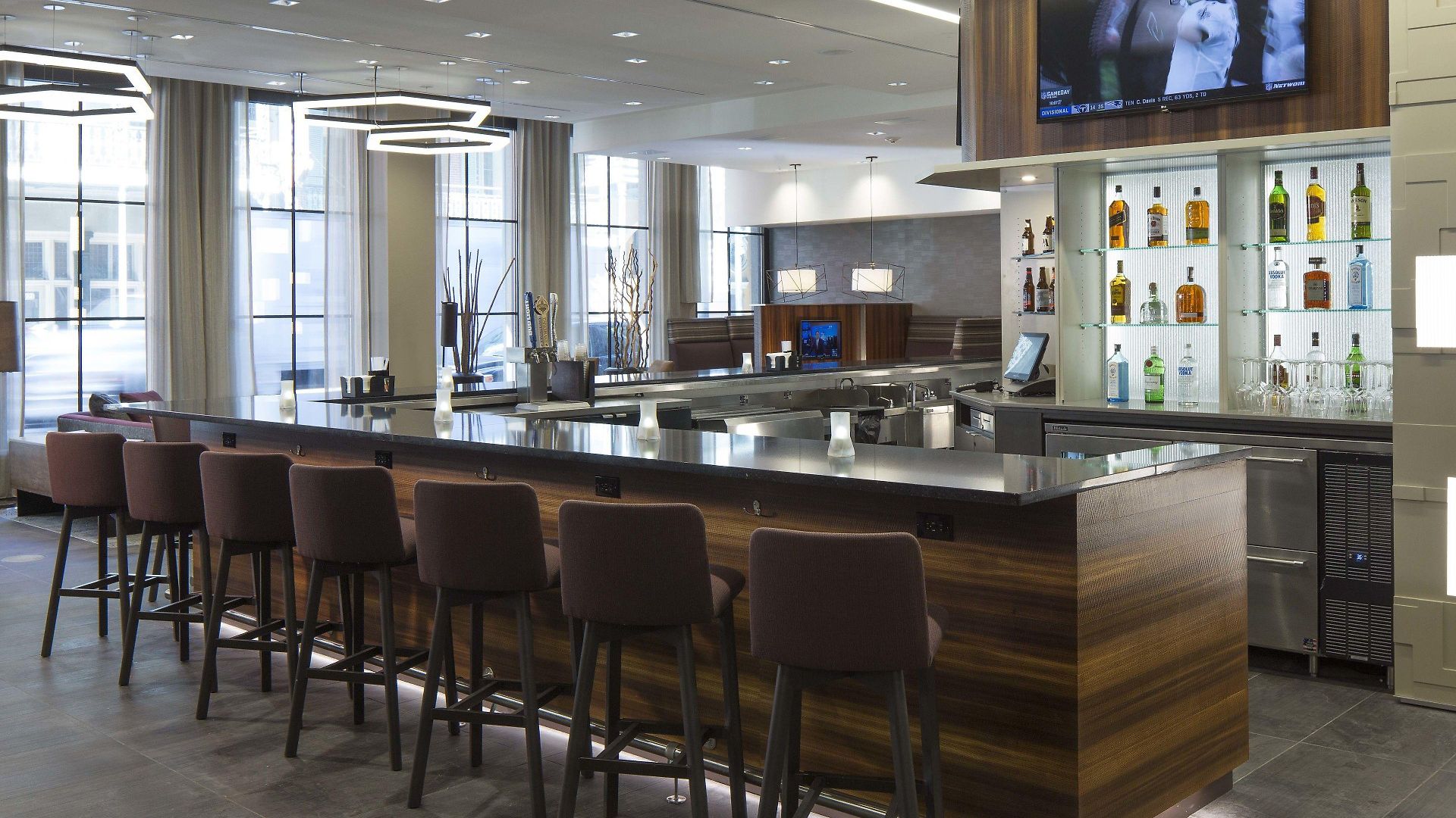 Courtyard By Marriott Downtown Near The French Quarter 3*