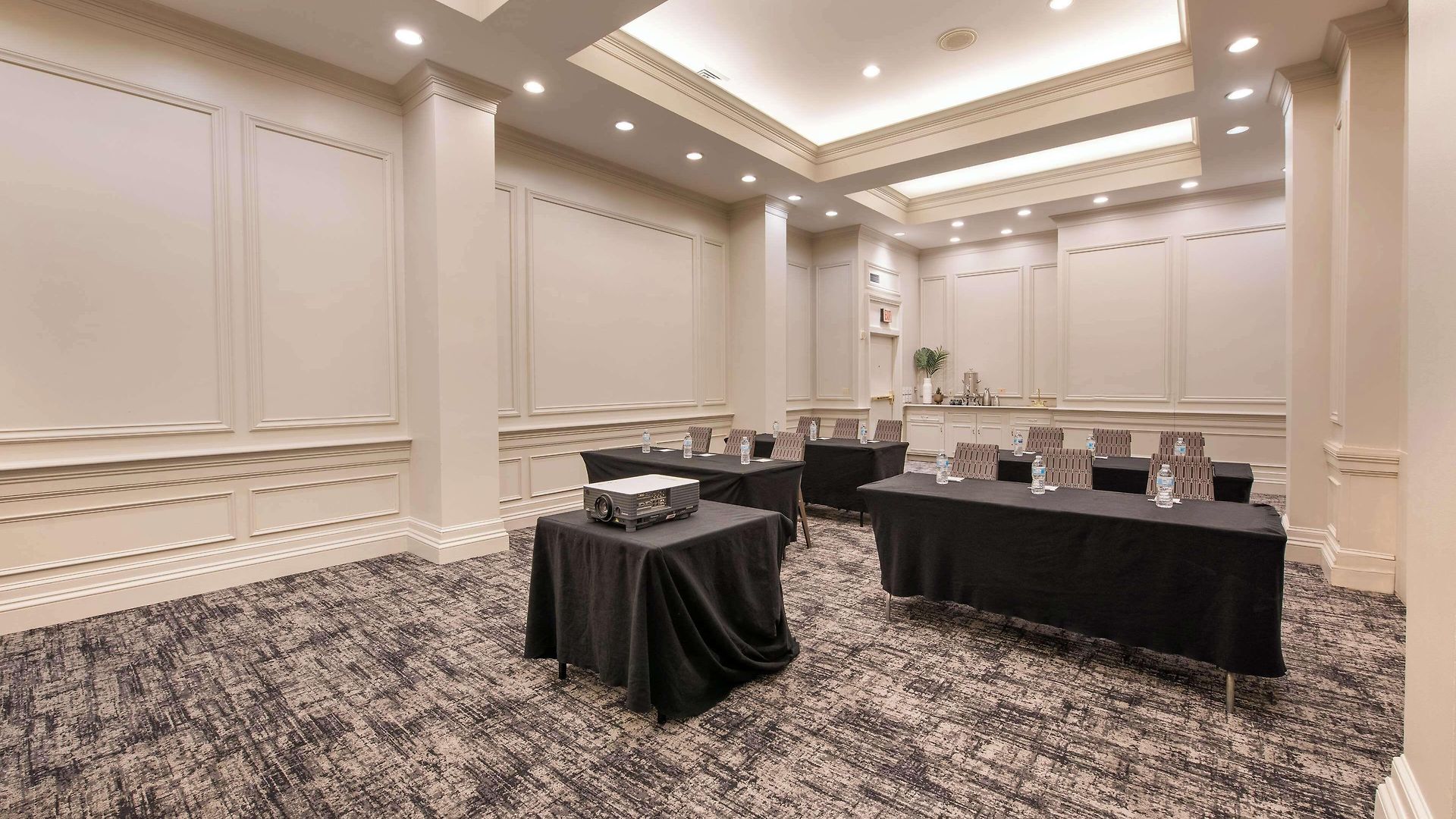 Theo New Orleans, Tapestry Collection By Hilton 4*