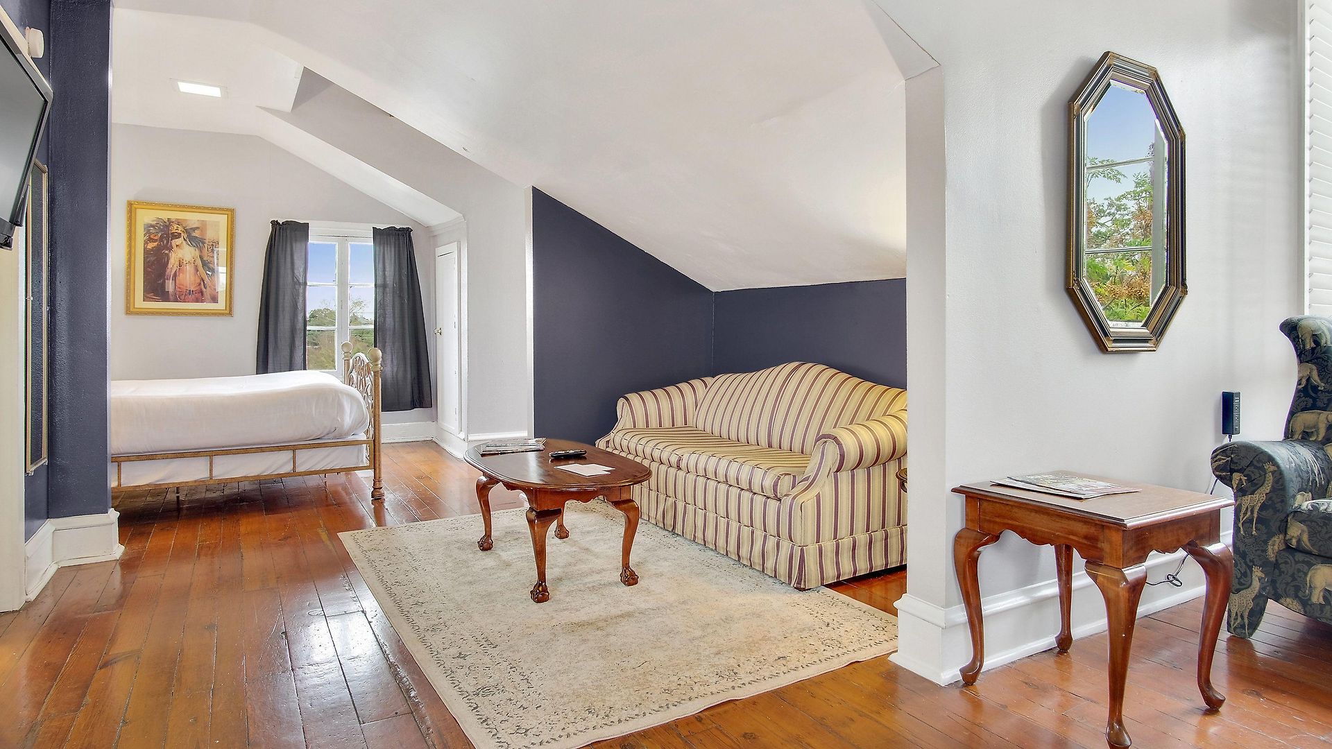Rathbone Mansions Hotel 3*
