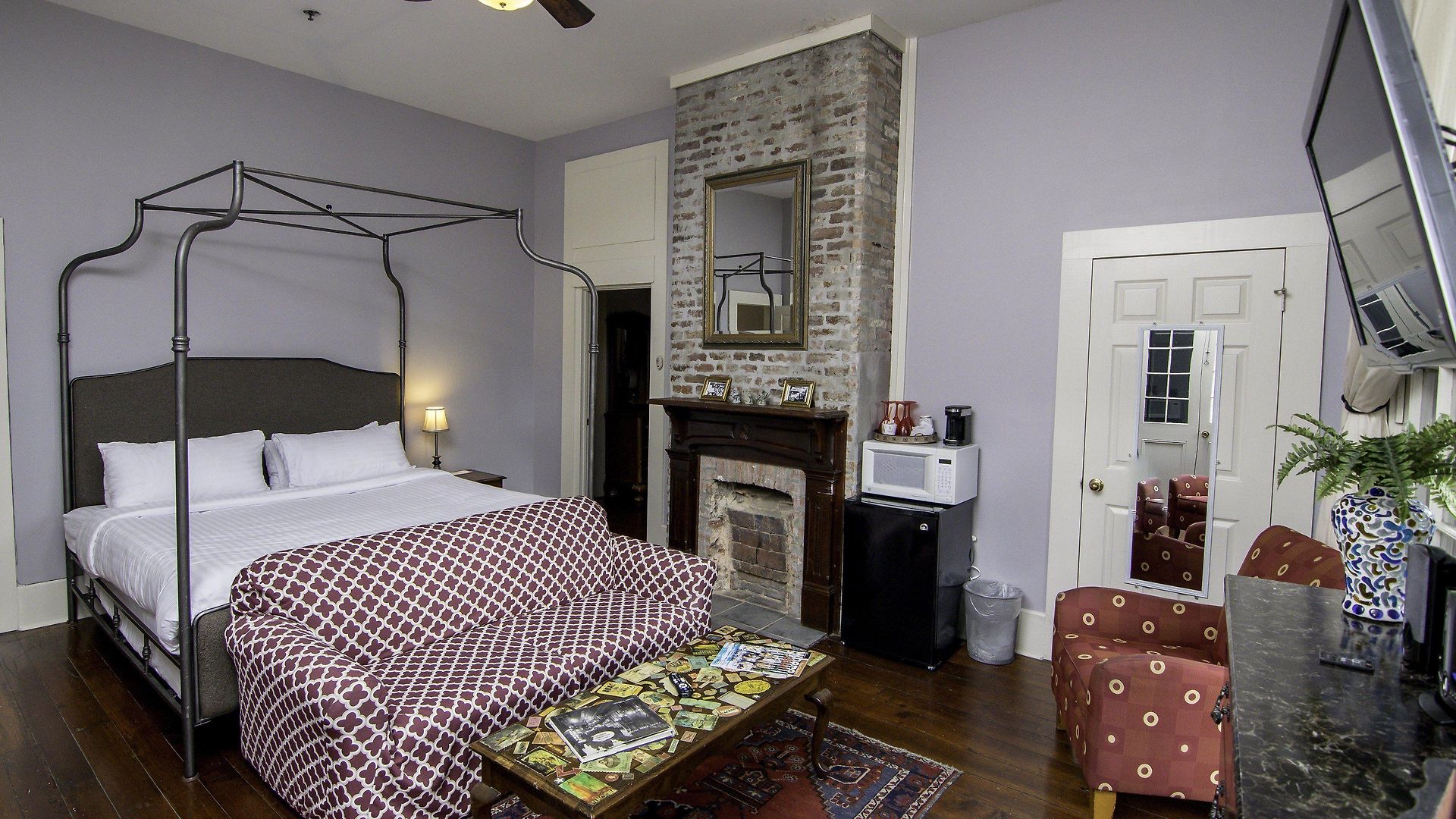 Rathbone Mansions 3*
