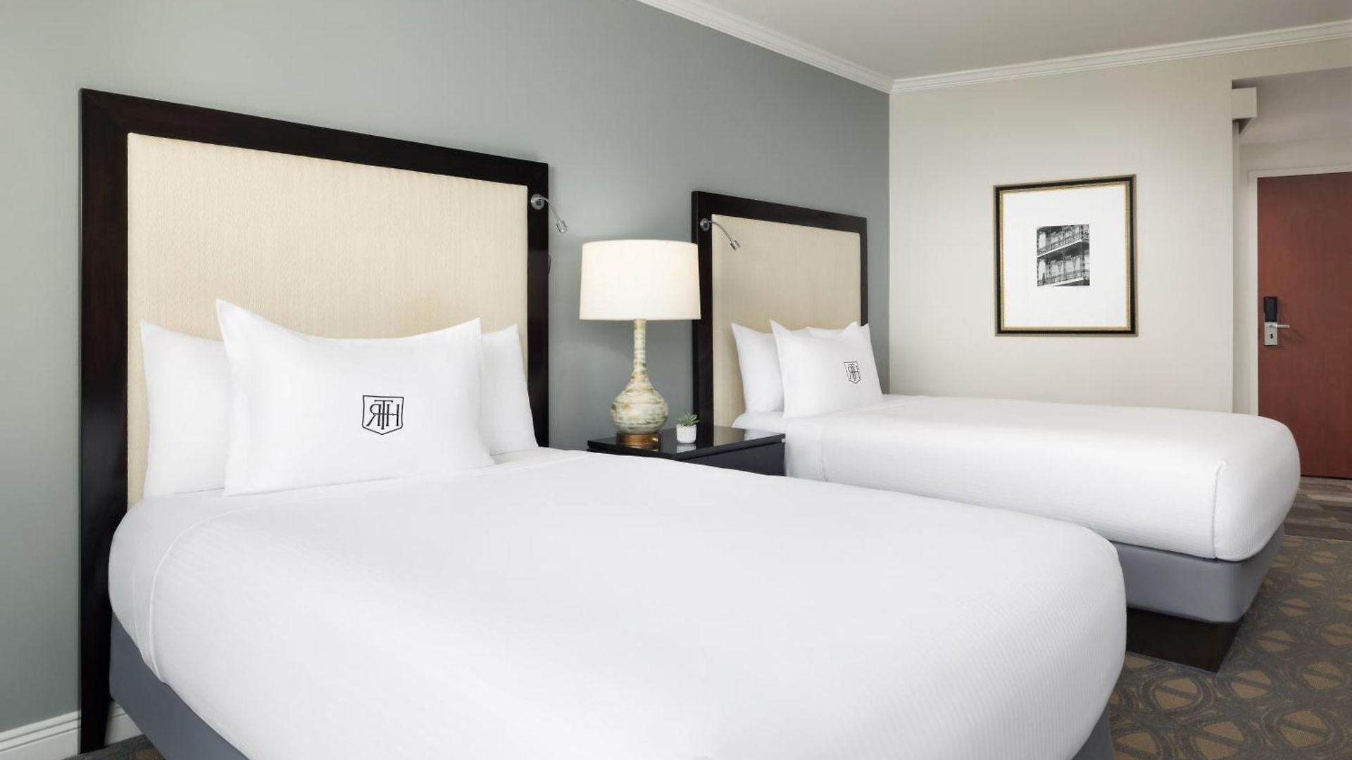 Hotel The Riverfront 4*