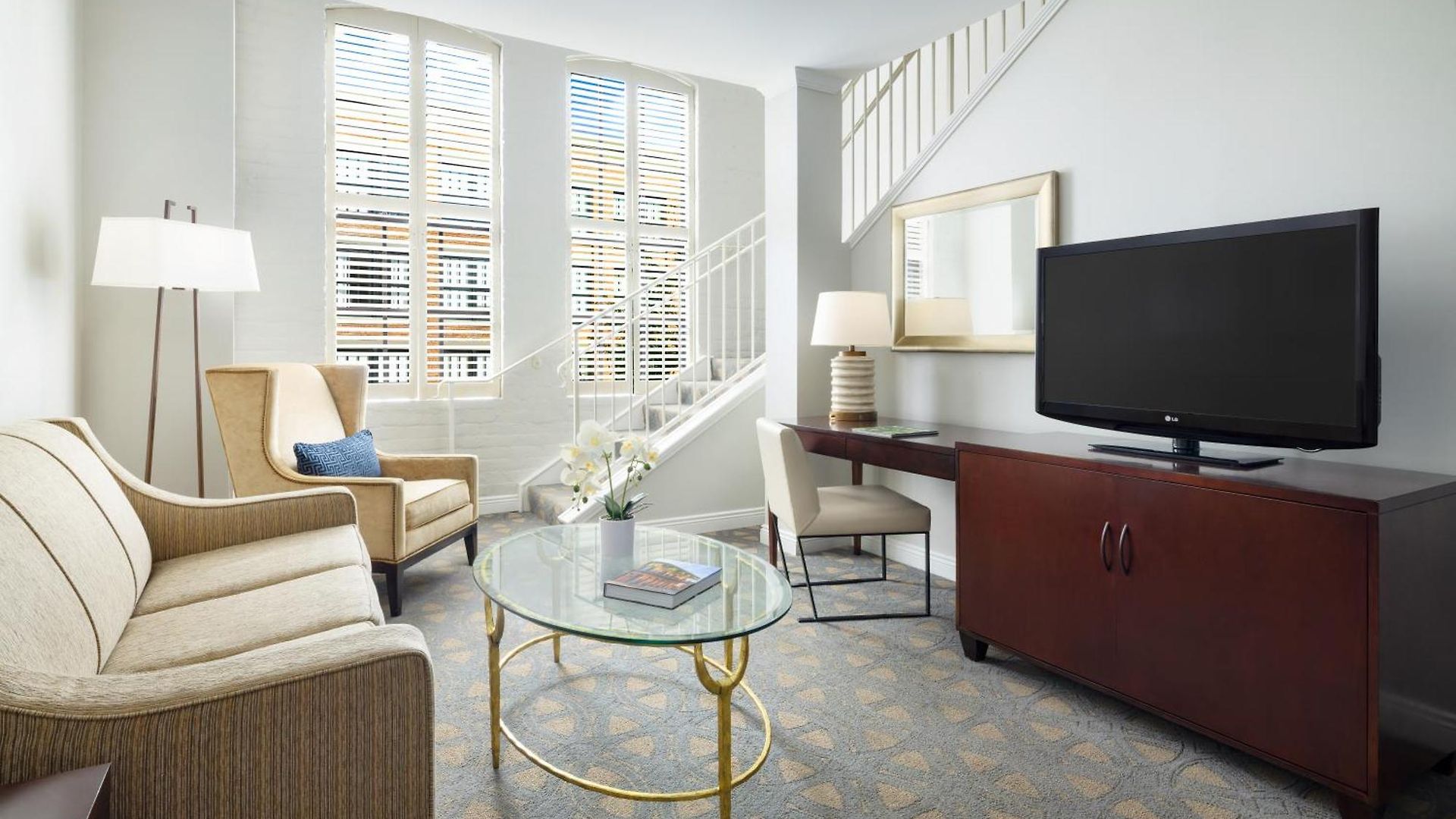 Hotel The Riverfront 4*