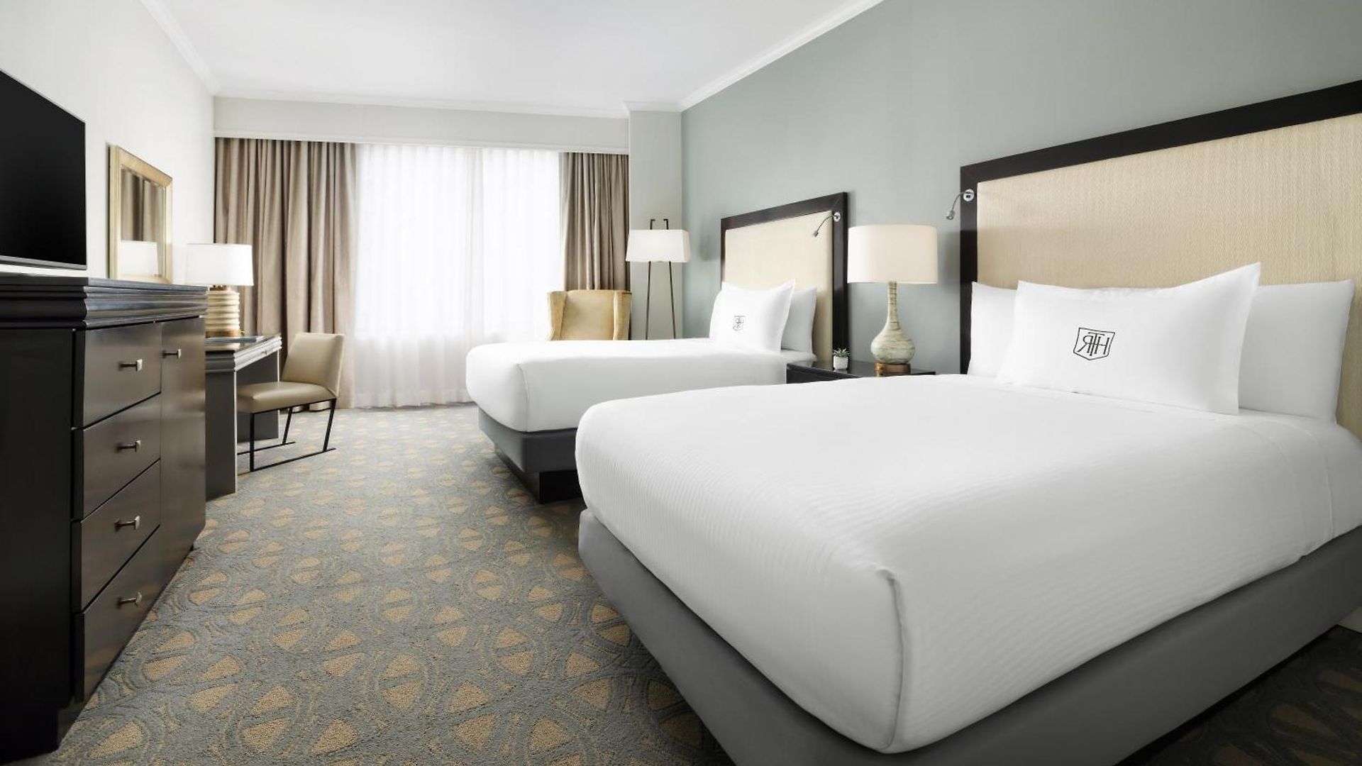 Hotel The Riverfront 4*