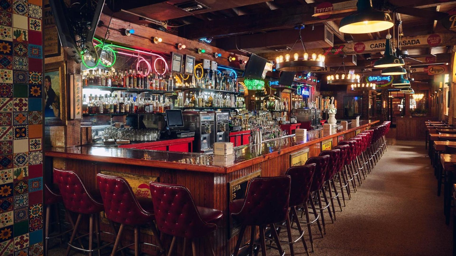 St Charles Inn, Superior Hotel