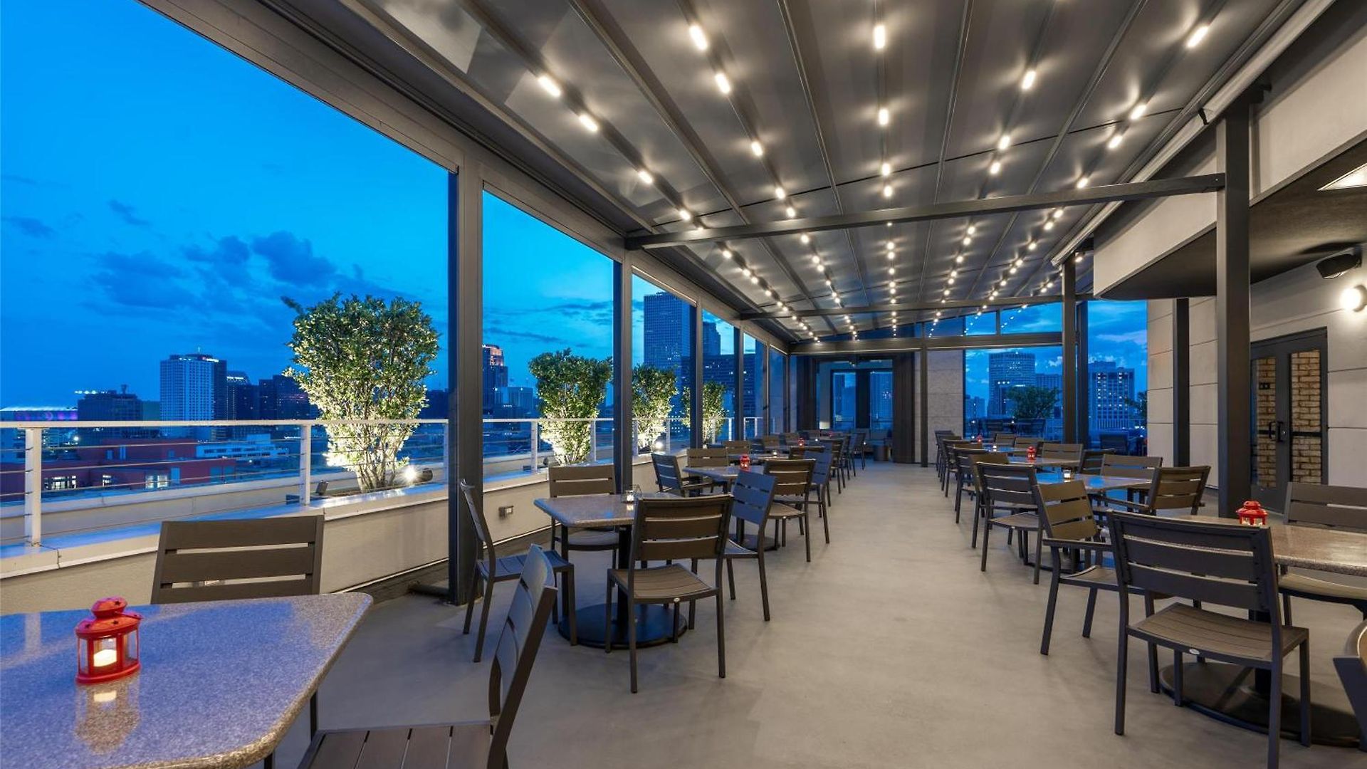 The Higgins New Orleans, Curio Collection By Hilton Hotel 4*
