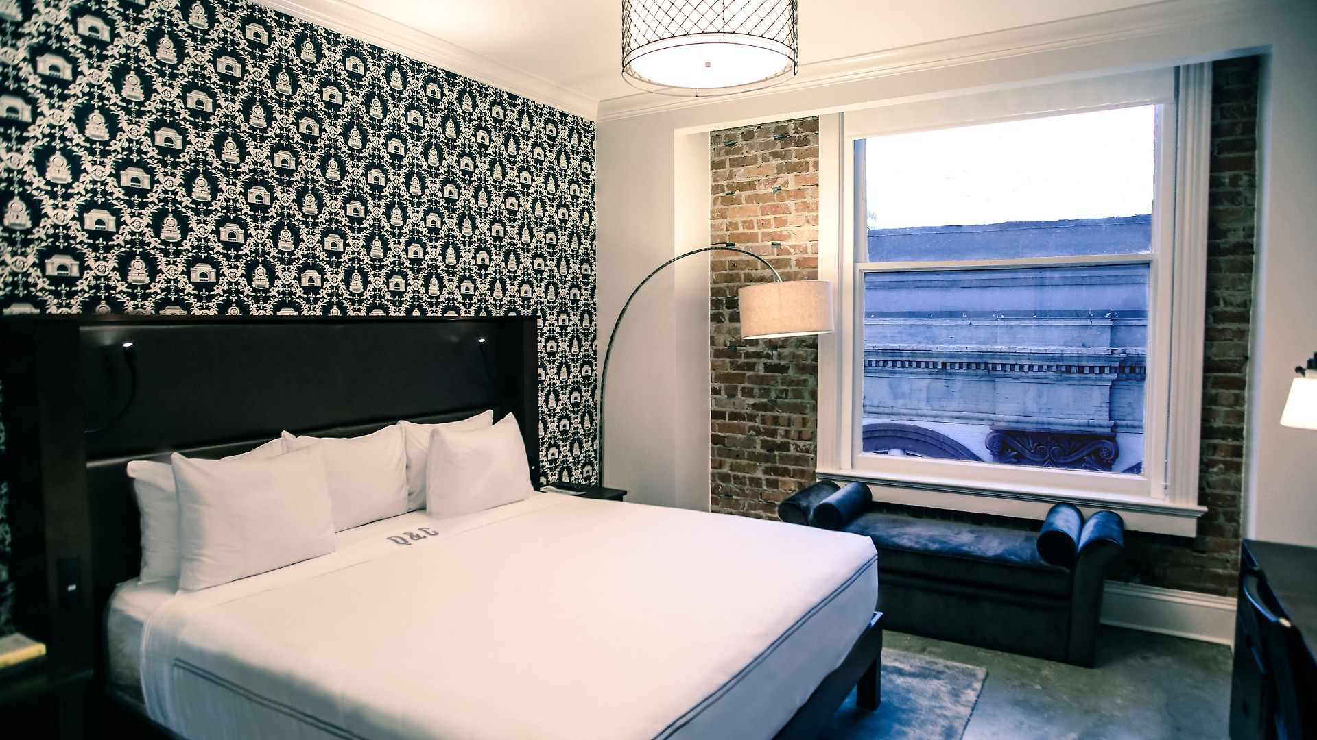 Q&c And Bar New Orleans, Autograph Collection Hotel