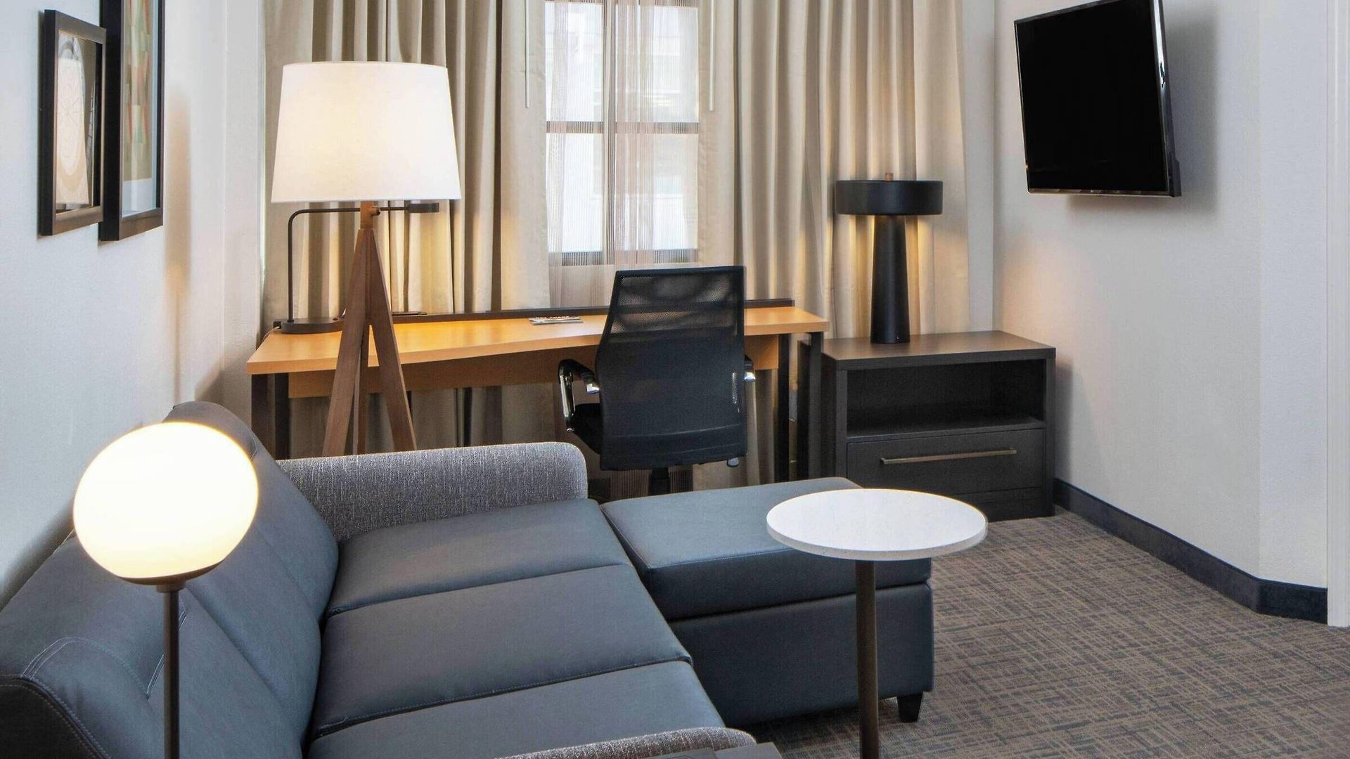 Sonesta Es Convention Center Hotel