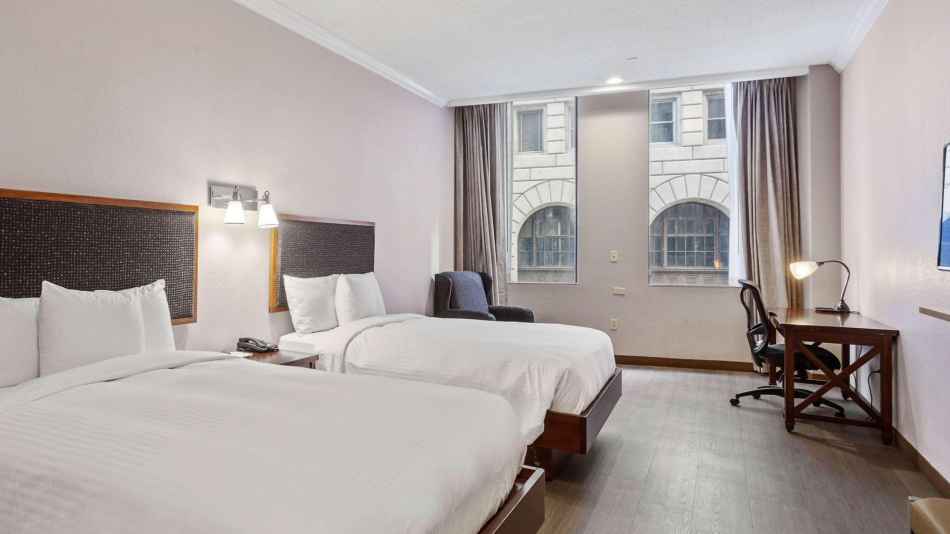 Hotel Wyndham Garden New Orleans Downtown 3*