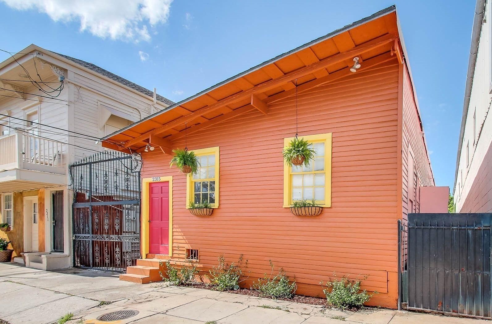 Historic Mardi Gras Inn 3*